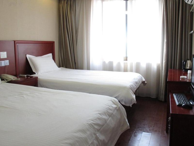 Mainland Chinese Citizens - Multi-Media Twin Room photo 1