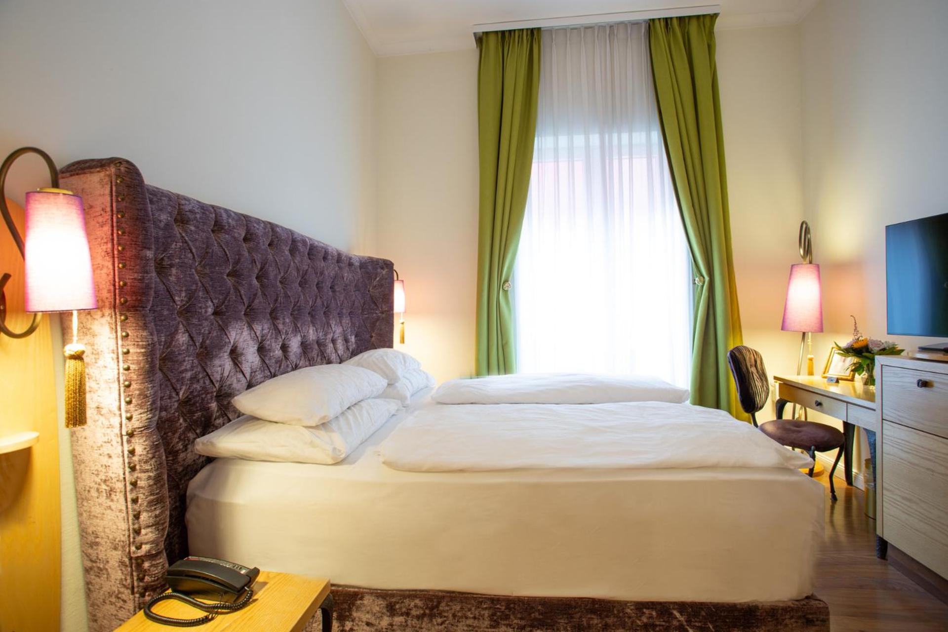 Deluxe Double Room - Photo 2