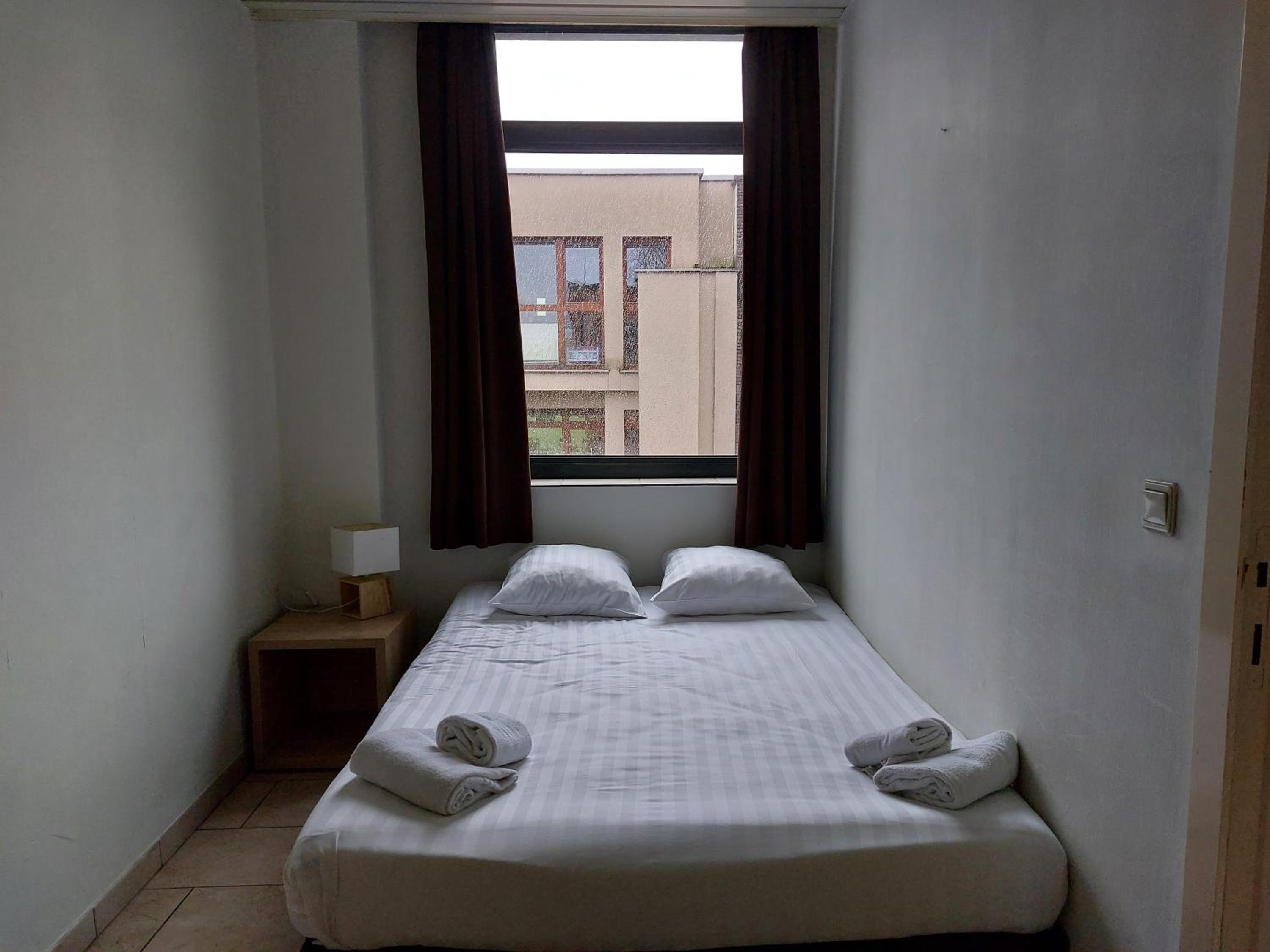 Executive One-Bedroom Apartment with daily cleaning - Photo 1