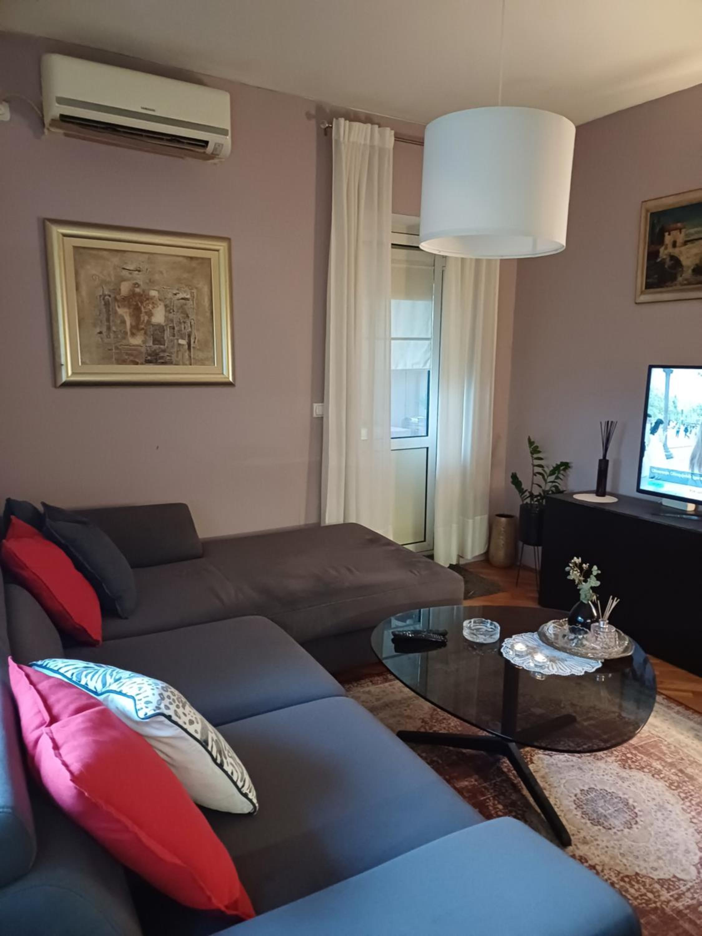 One-Bedroom Apartment with Sea View photo 1