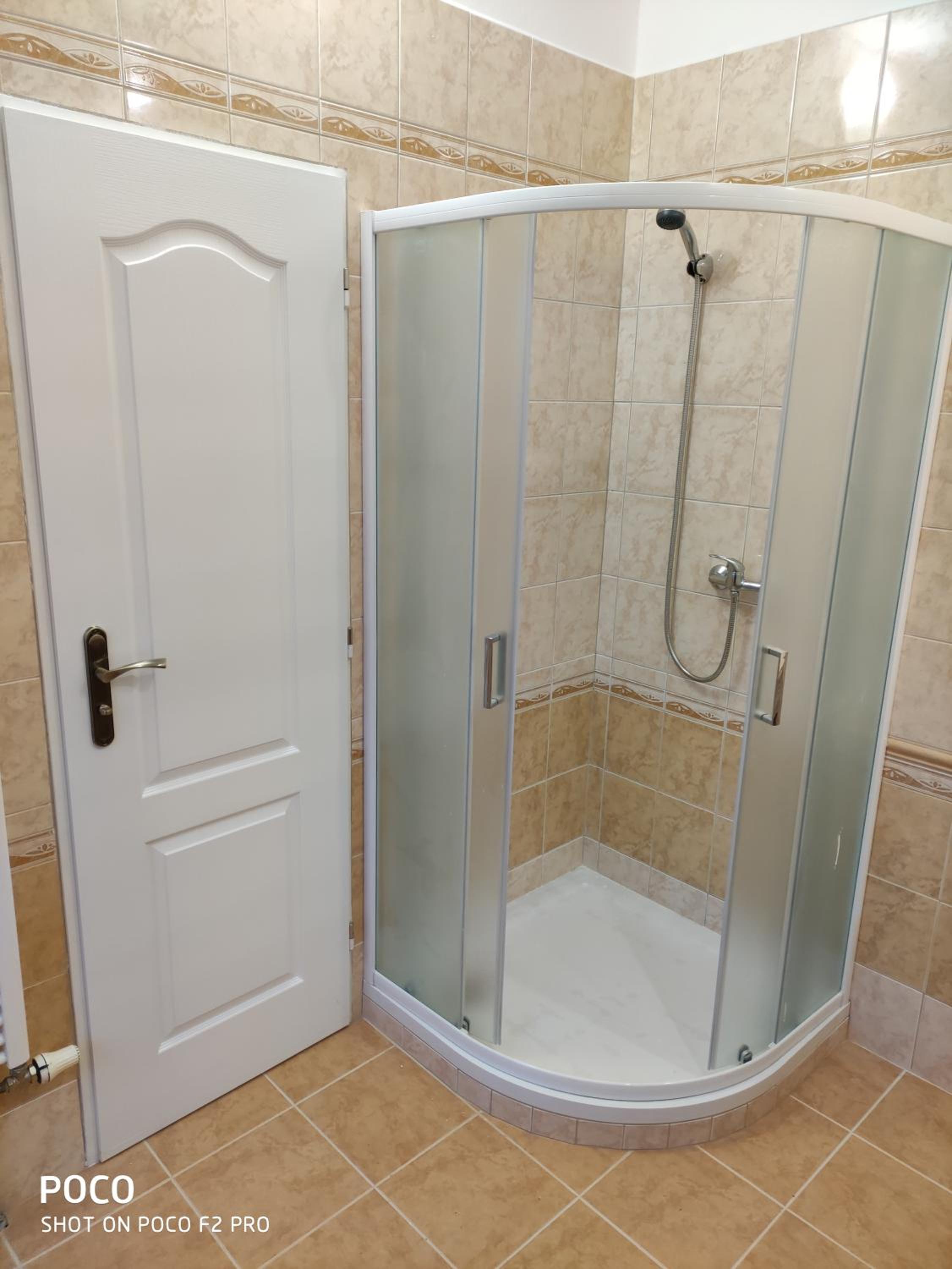 Single Room with Shower photo 3