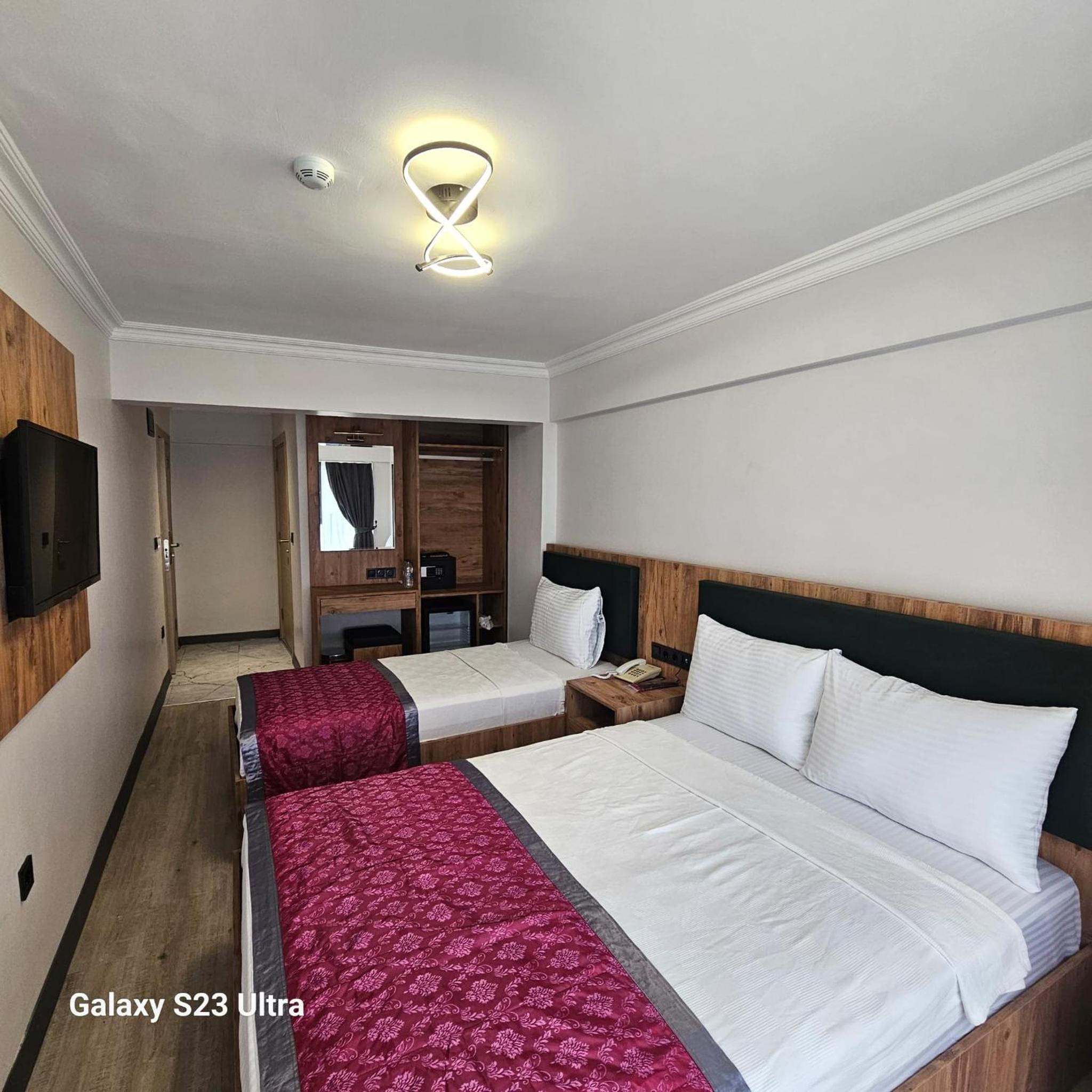 Economy Twin Room photo 1