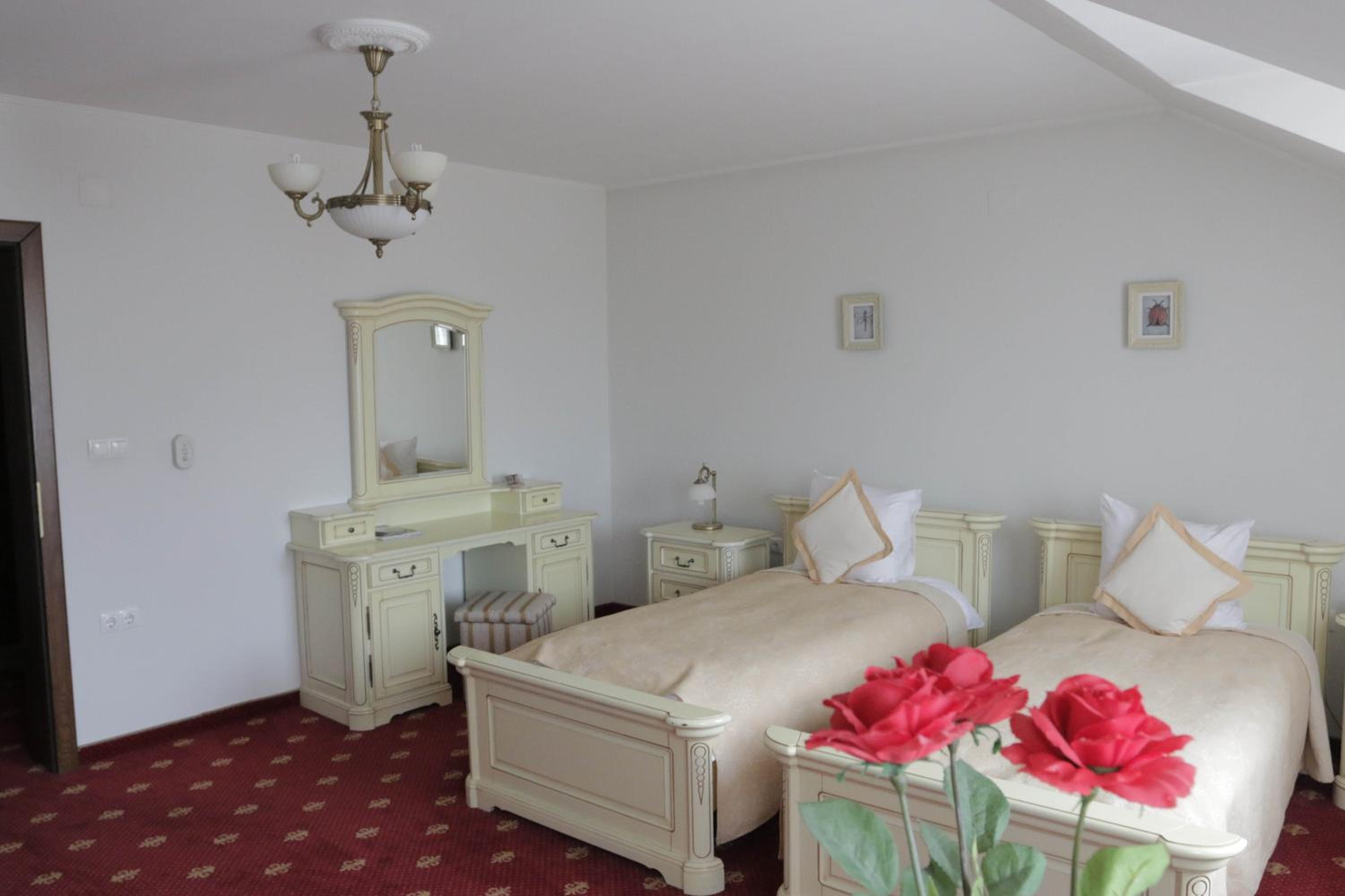 Economy Double Room photo 2