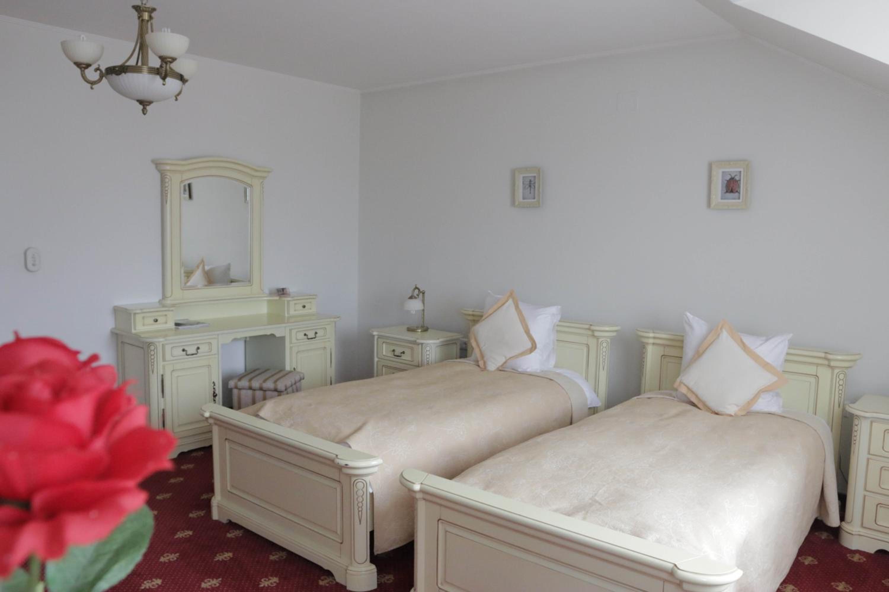 Standard Twin Room photo 2