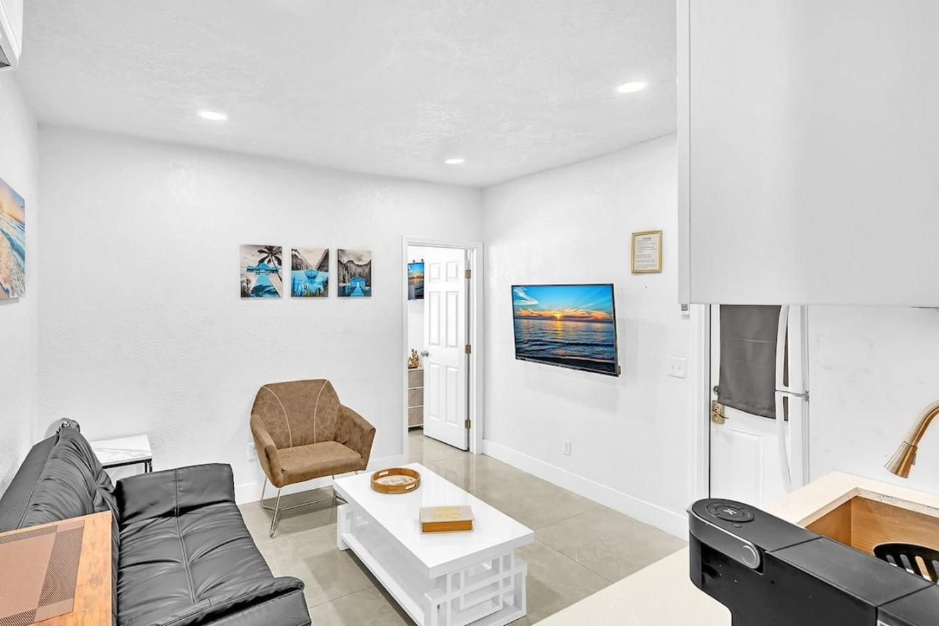 One-Bedroom House - Photo 1