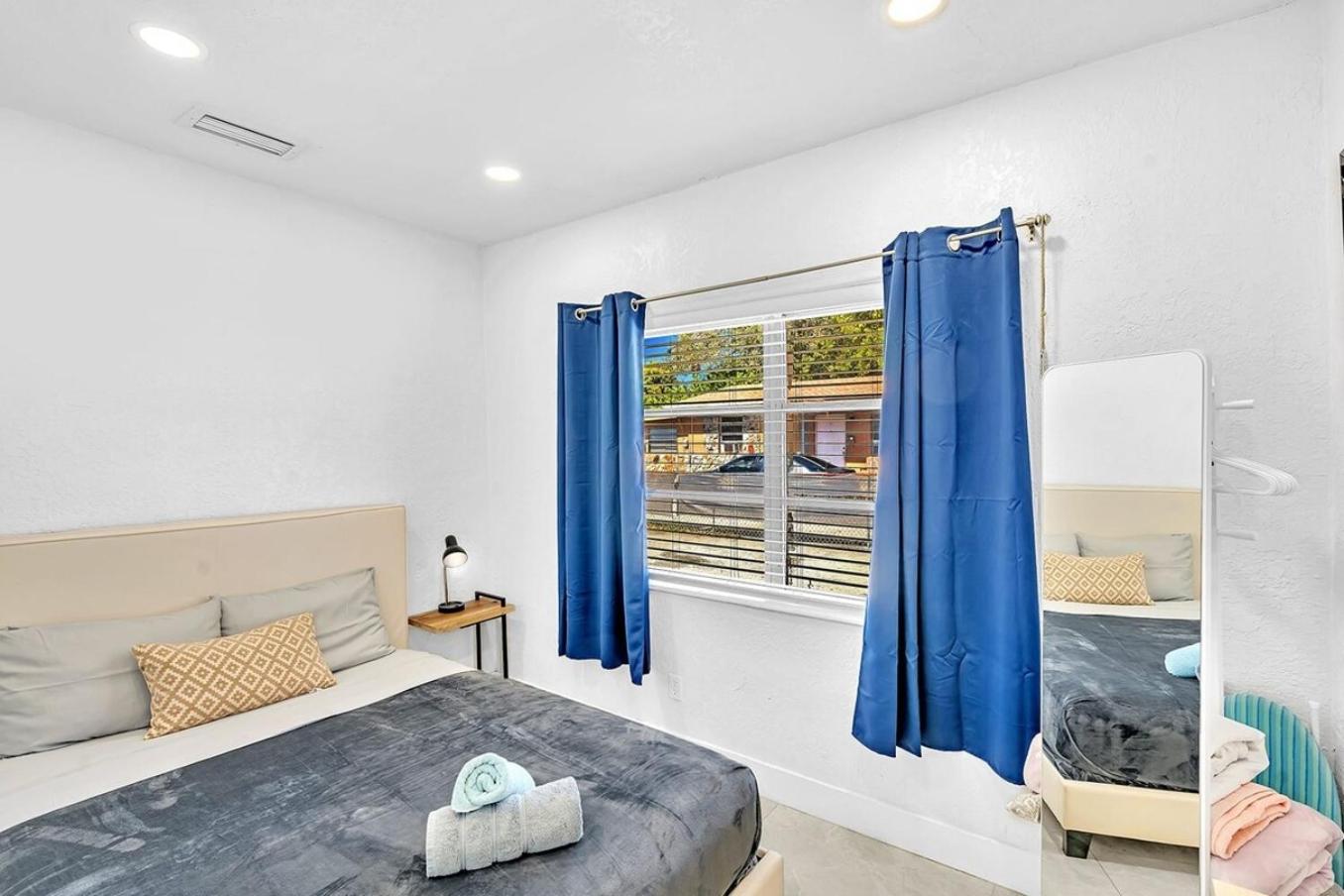 One-Bedroom House - Photo 21