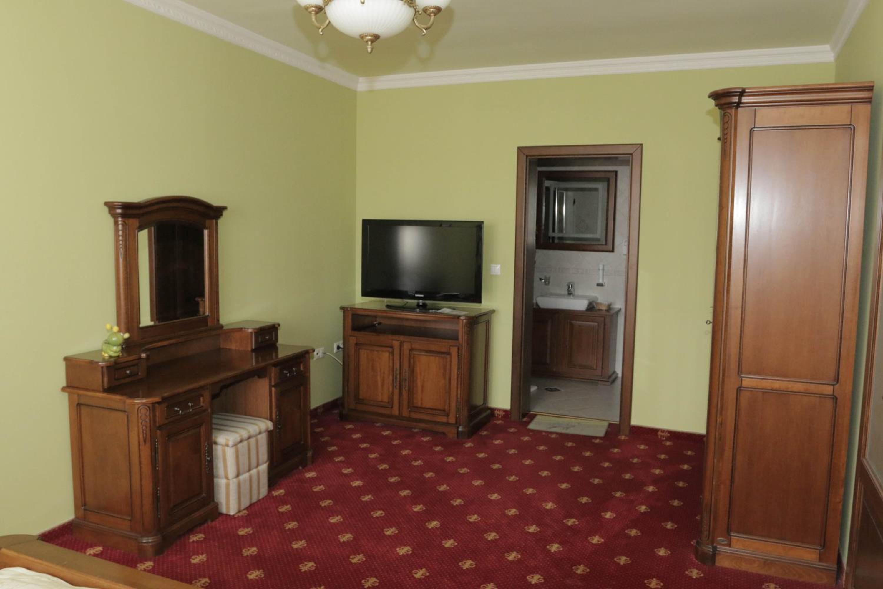 Apartment photo 3