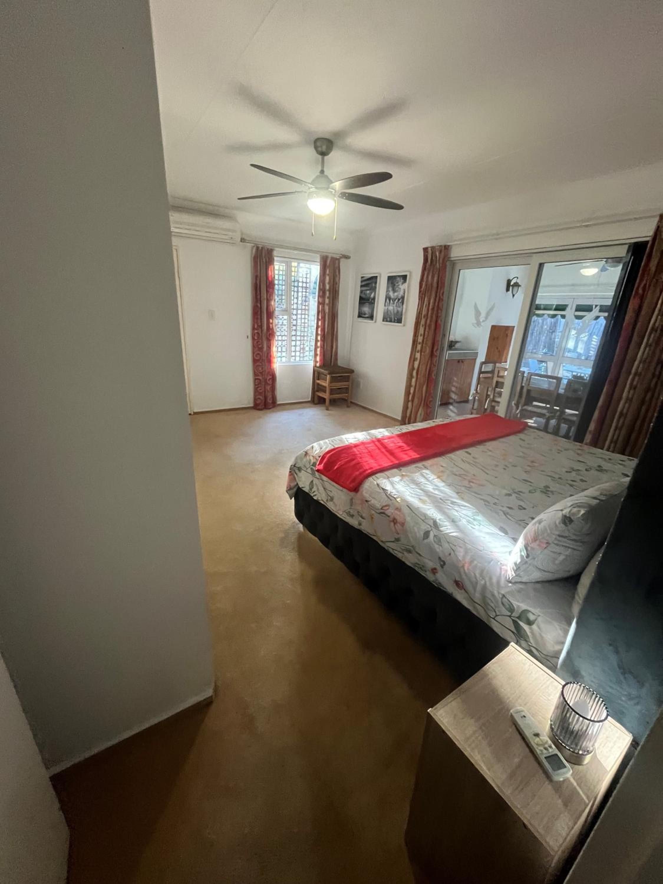 Three-Bedroom Villa photo 3