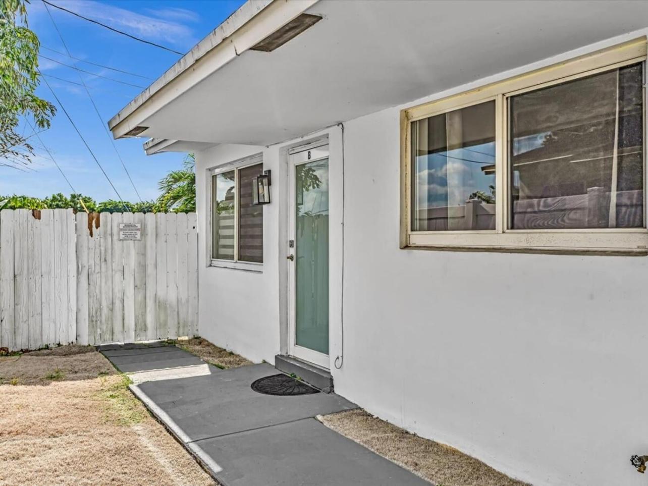 Two-Bedroom House photo 2