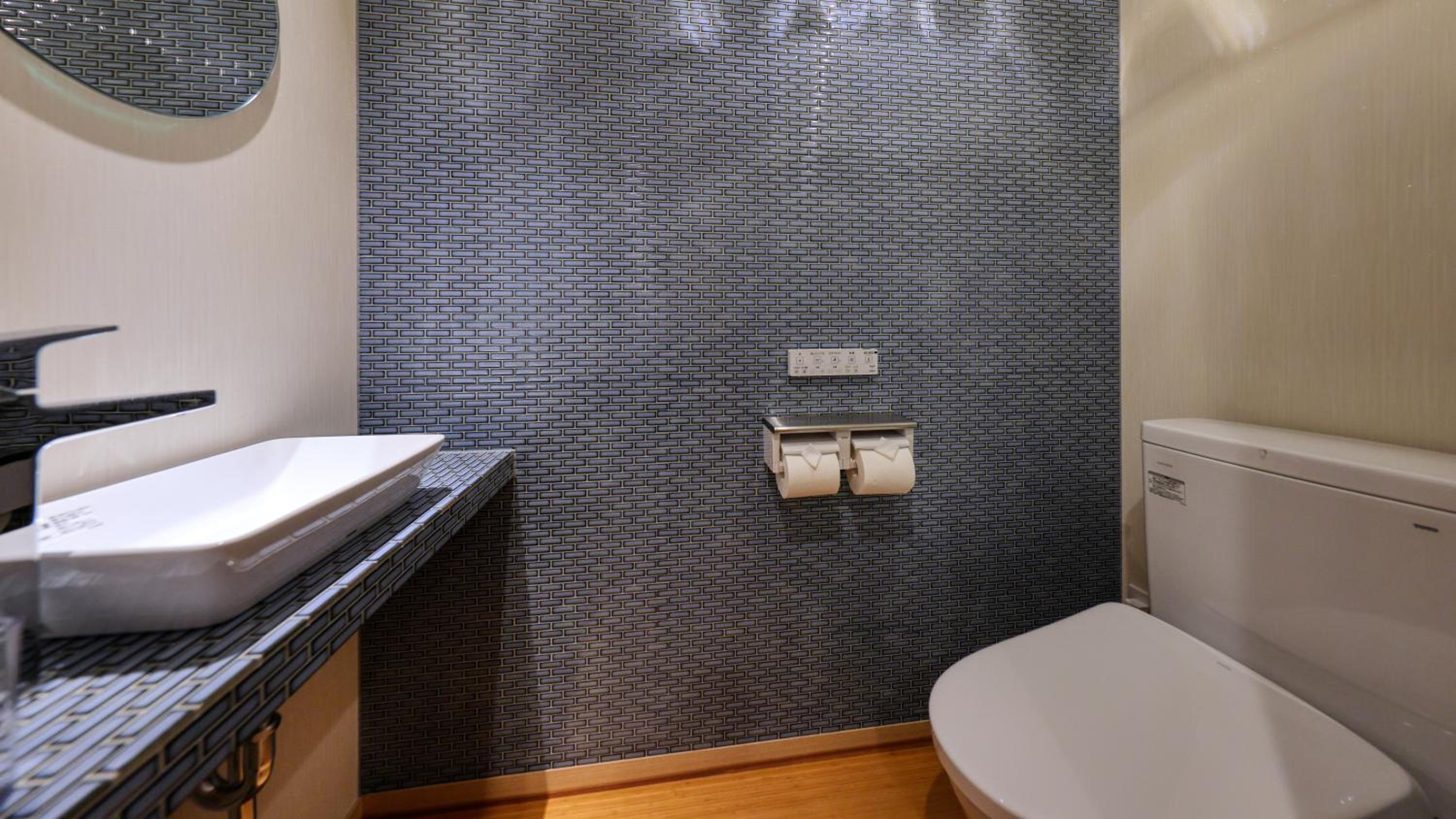 Twin Room with Private Bathroom - Photo 5