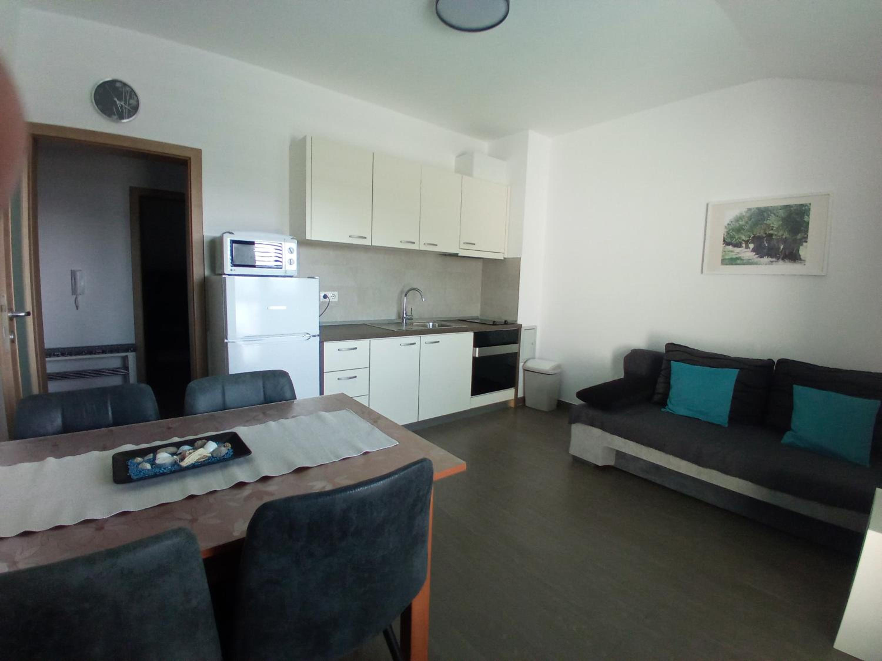 Two-Bedroom Apartment - Photo 12