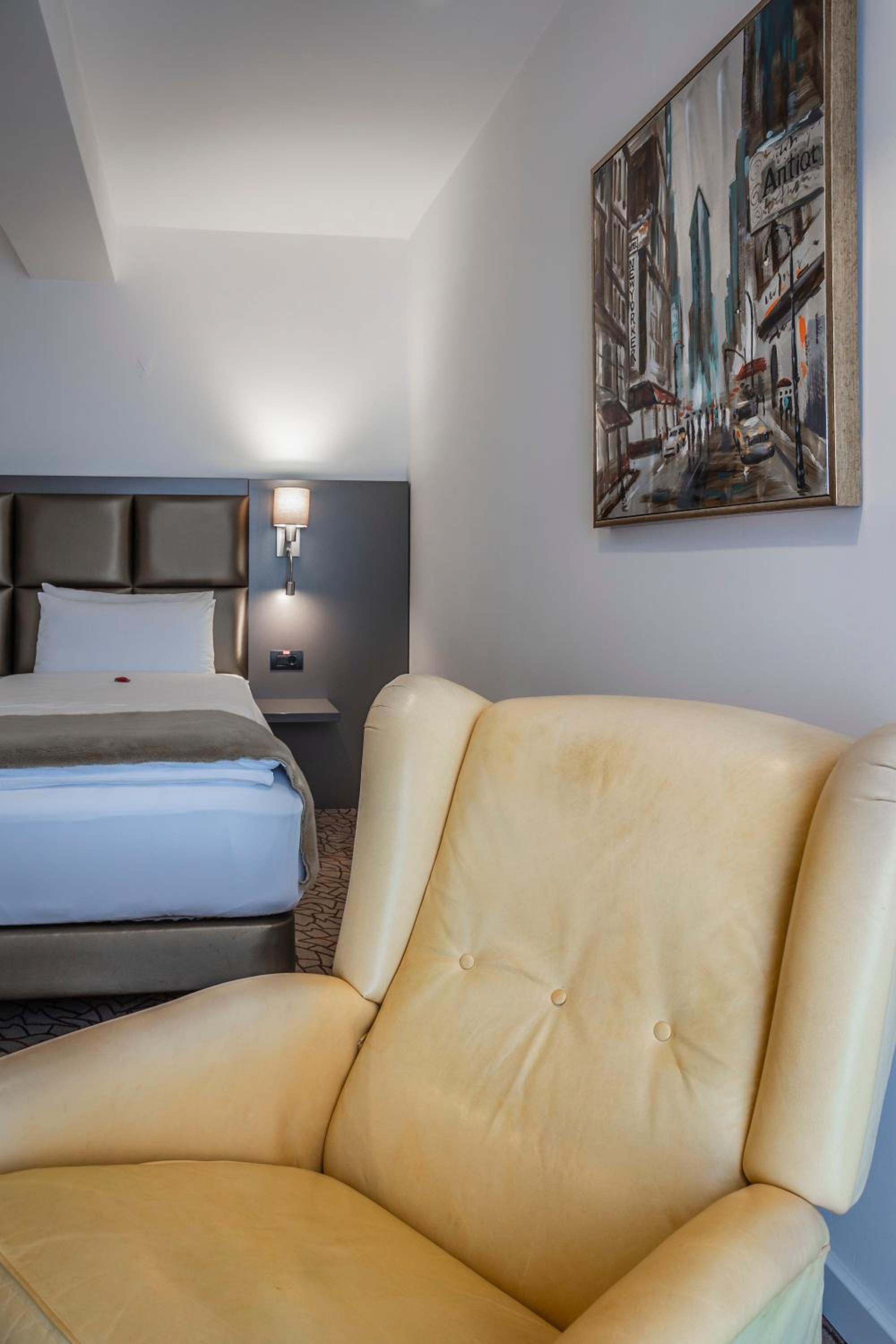 Superior Queen Room