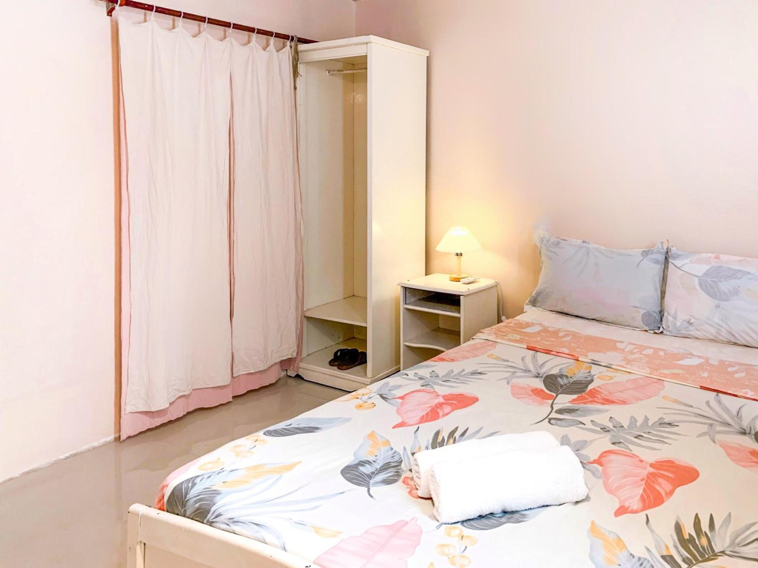 Budget Single Room