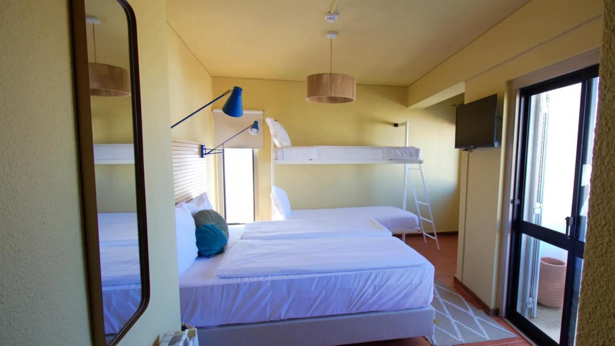 Family Room with Sea View photo 2