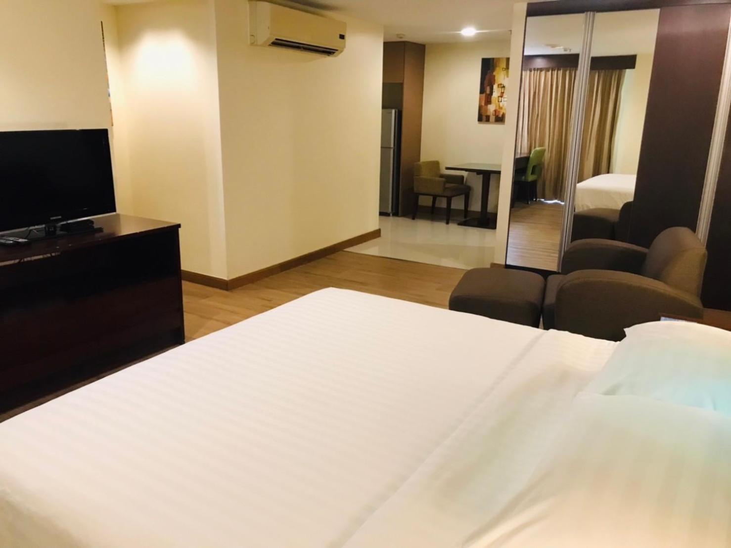 Executive Suite photo 1