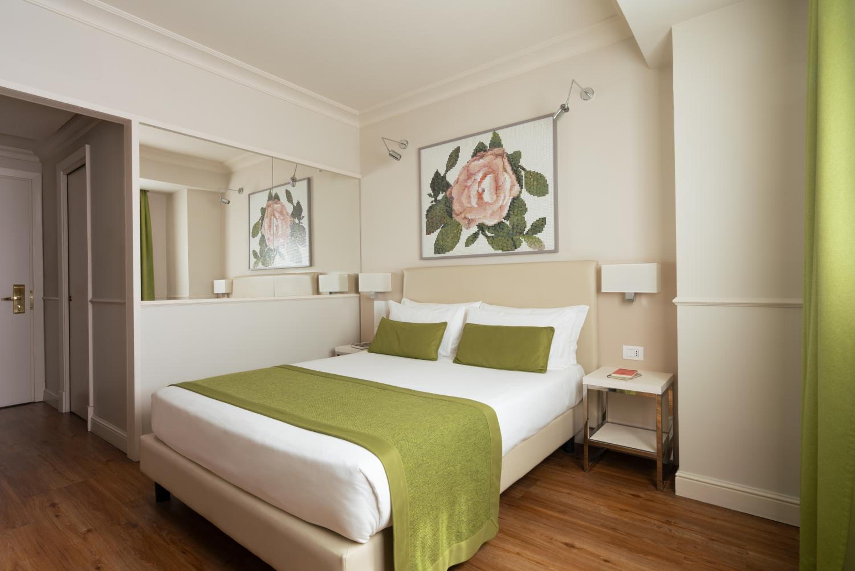 Double Room thumbnail 5