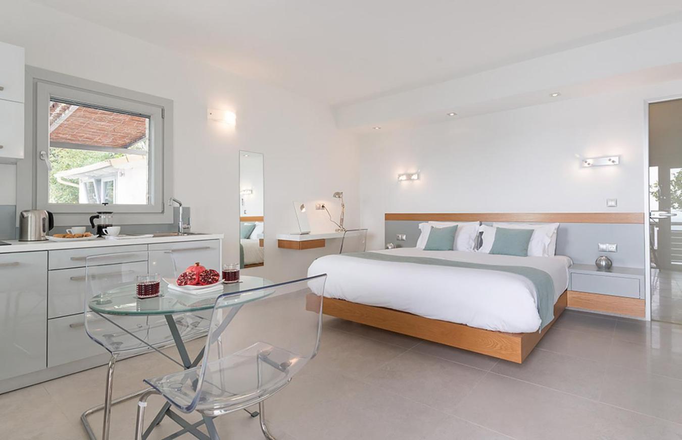 Double Room with Terrace photo 2