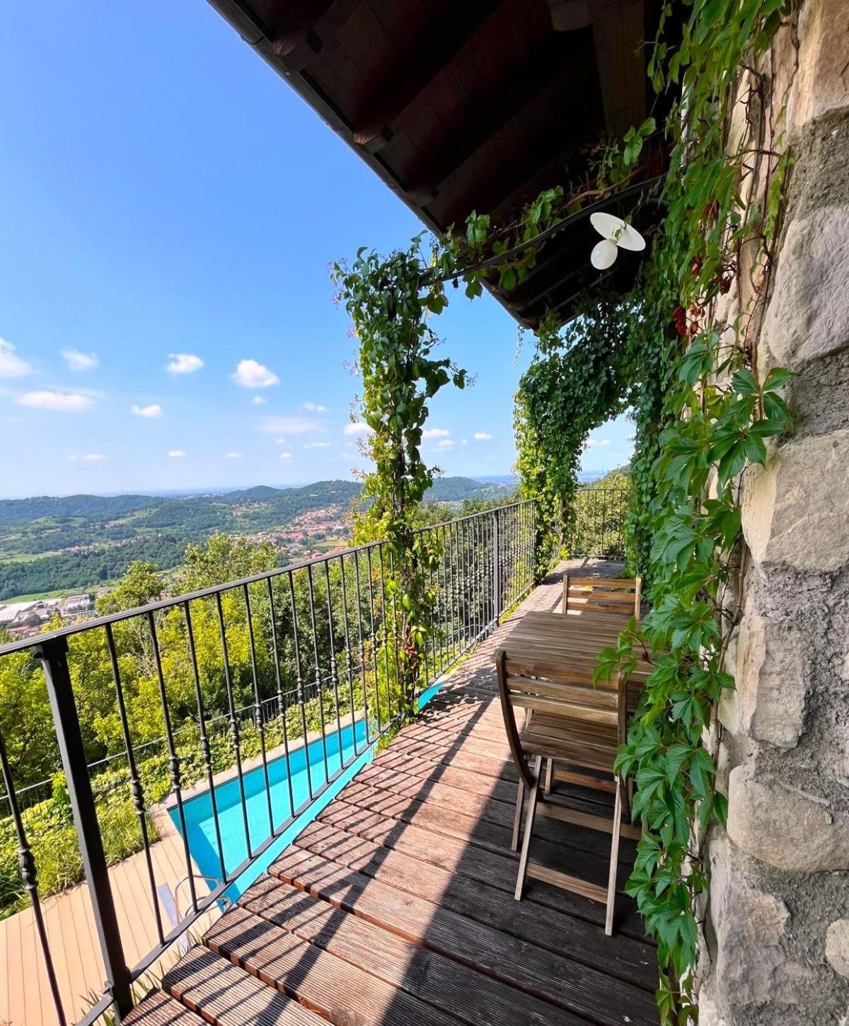 Apartment with Terrace