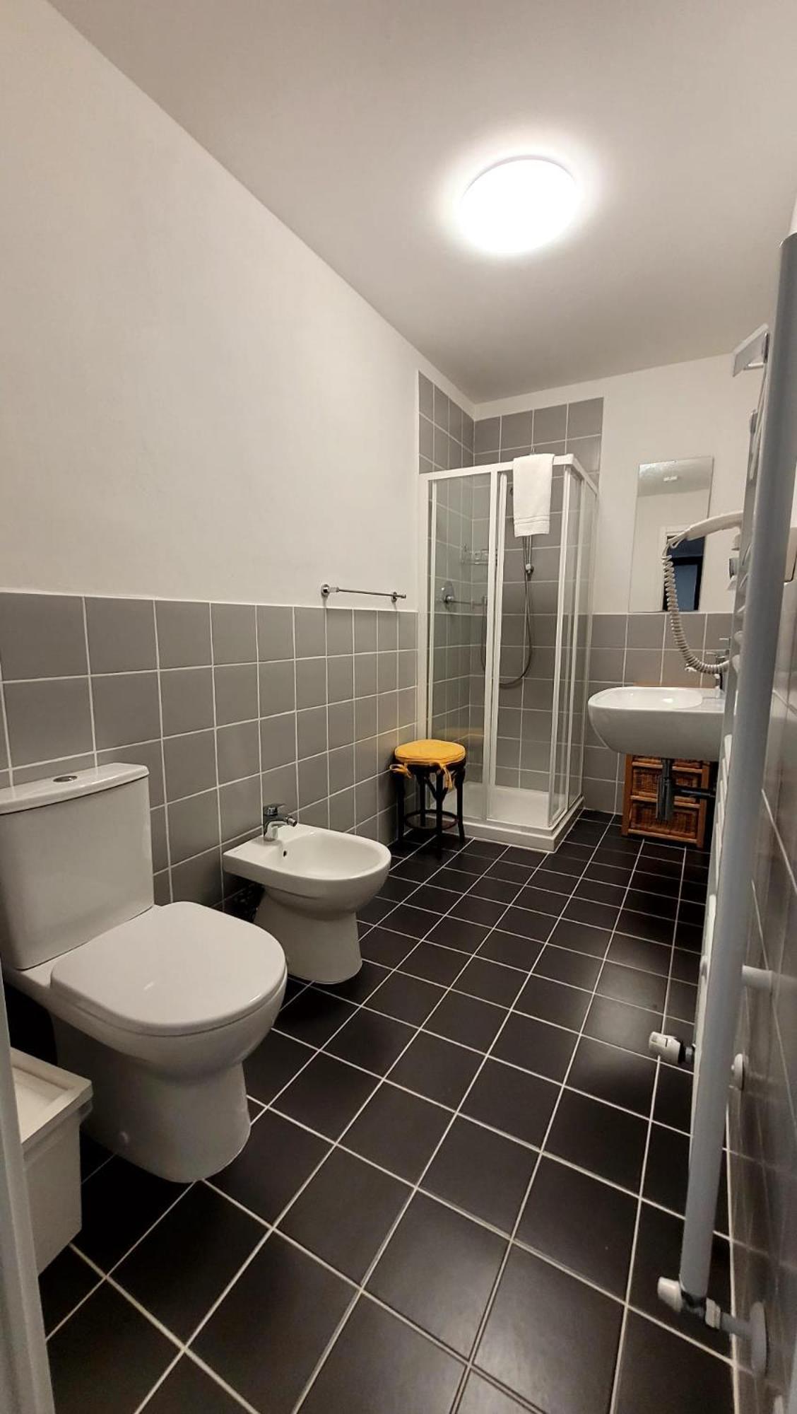 Deluxe Room (2 Adults + 1 Child) photo 3
