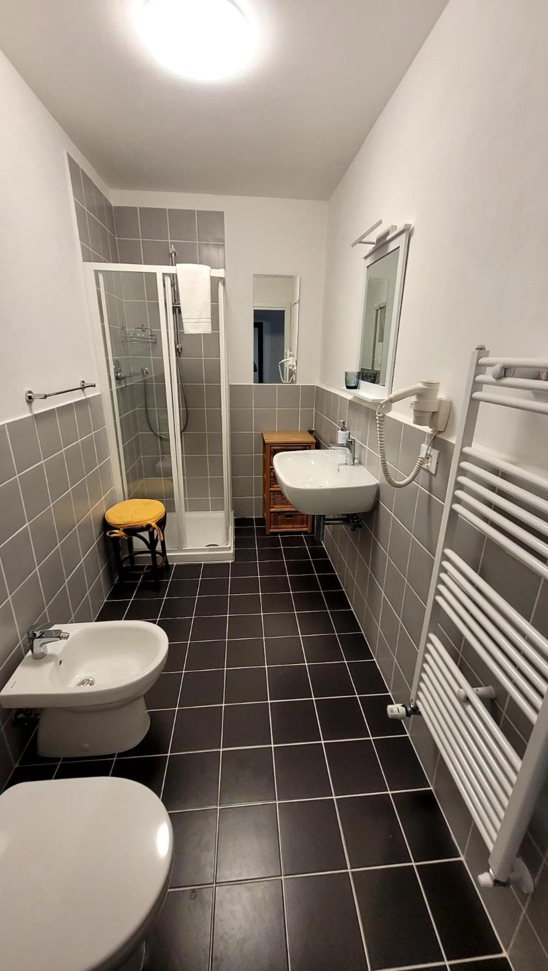 Deluxe Room (2 Adults + 1 Child) photo 2