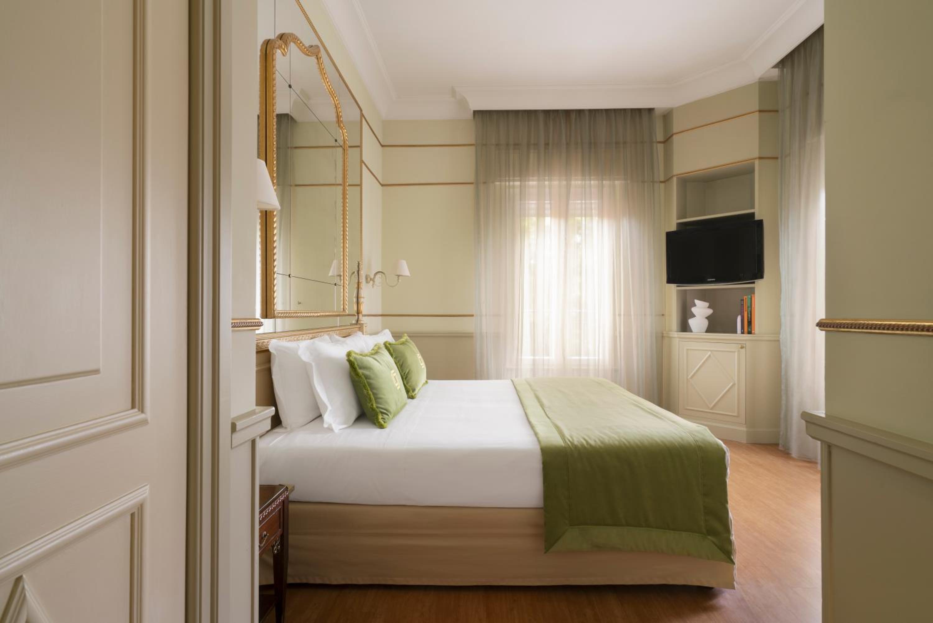 Available room