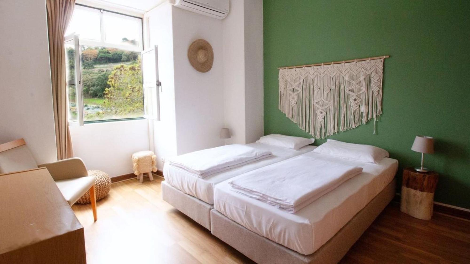 Deluxe Double or Twin Room photo 2