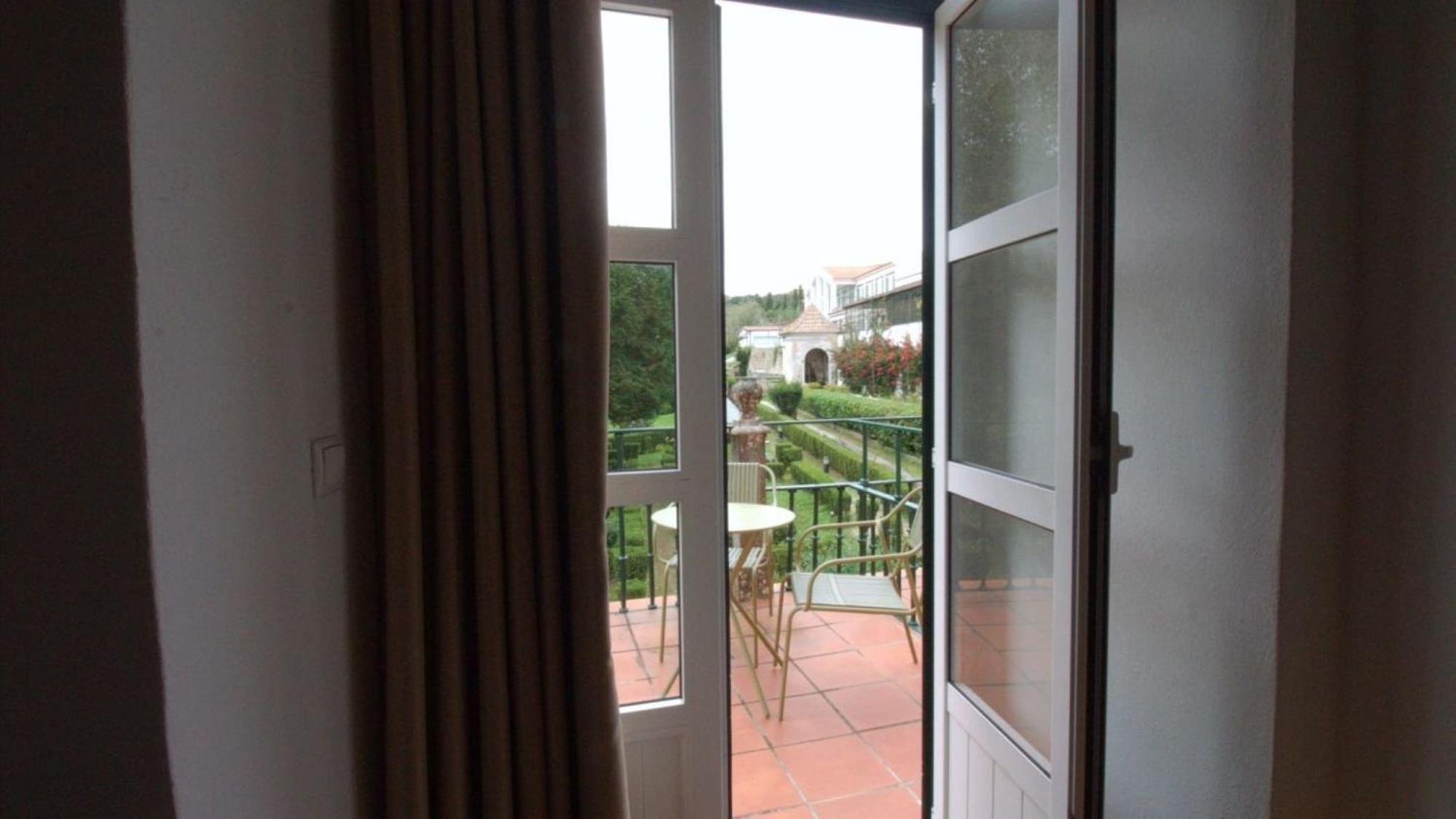 Standard Double or Twin Room with Balcony photo 3