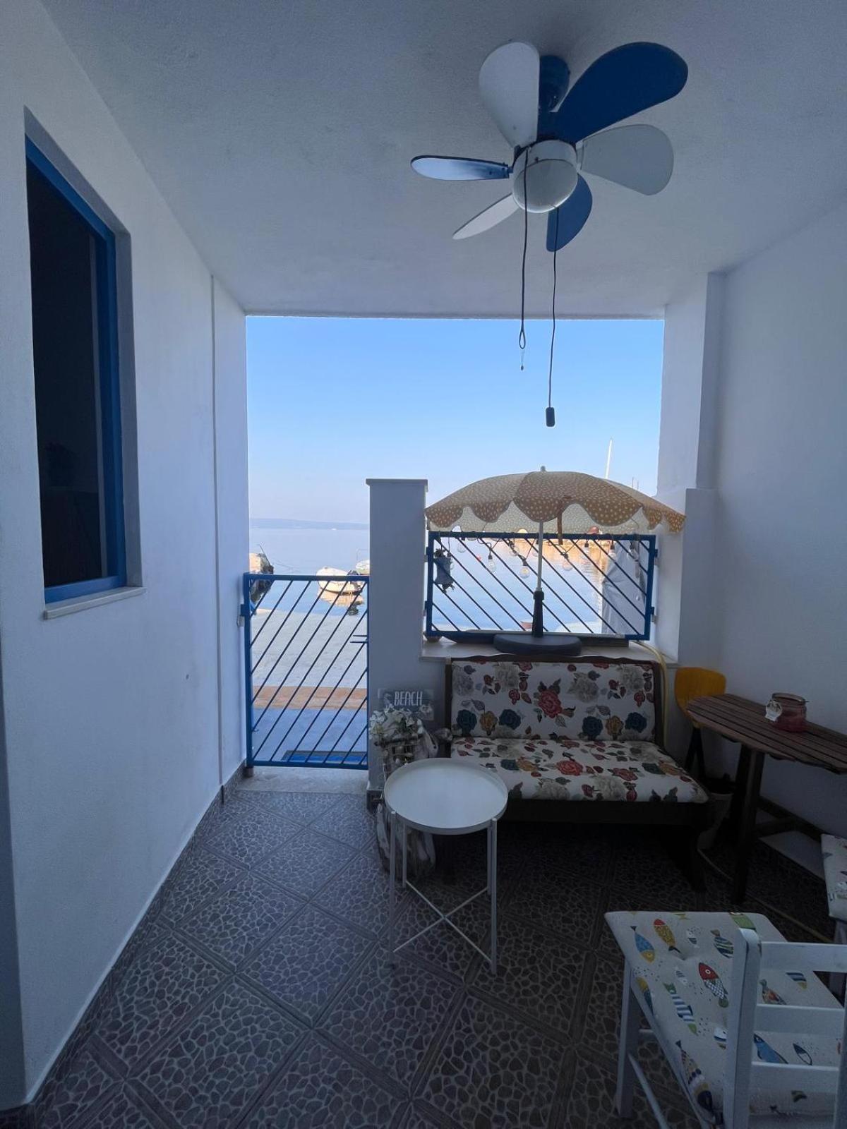 One-Bedroom House photo 3