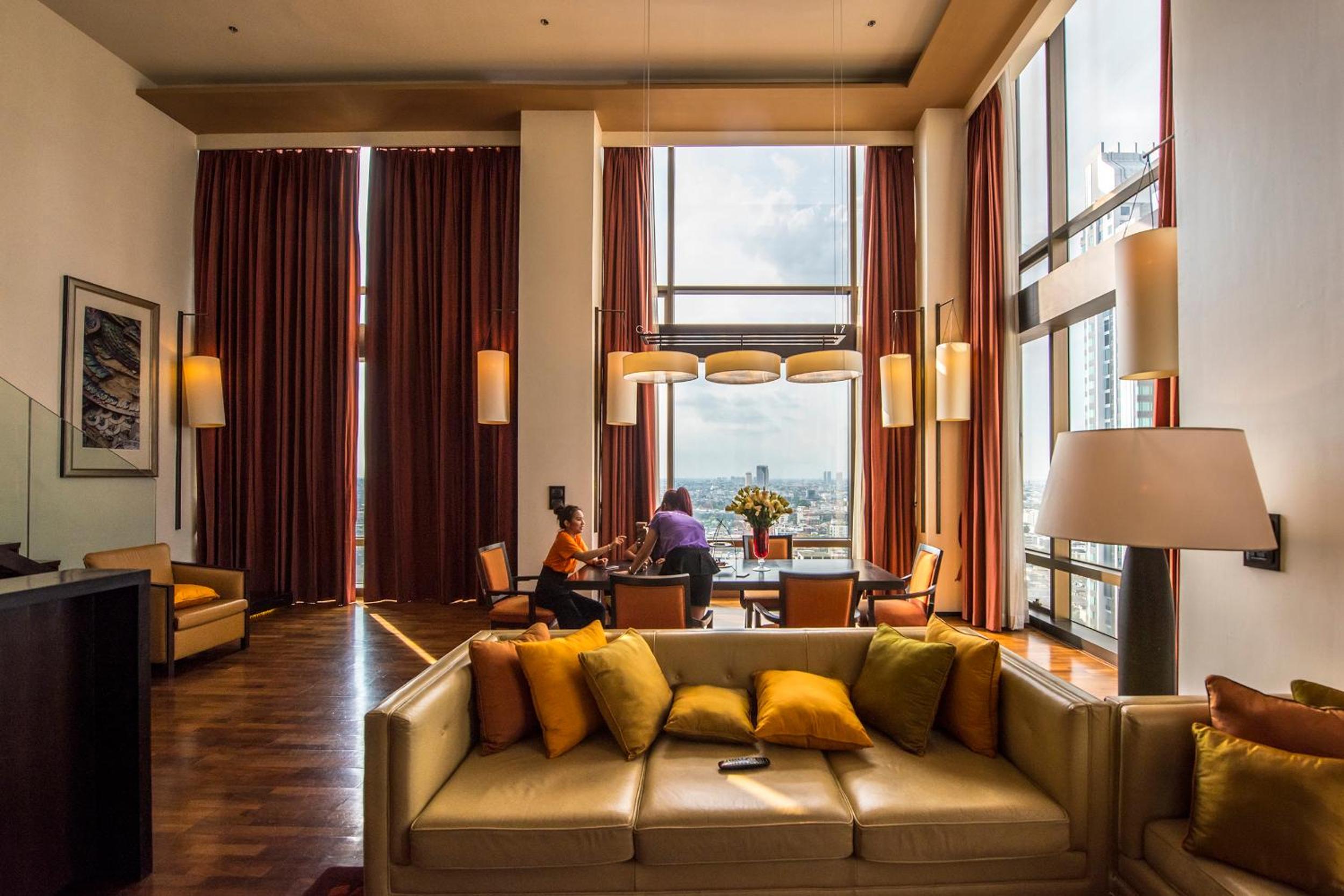 Grand Duplex Two-Bedroom Duplex Suite with Piano Club Privilege