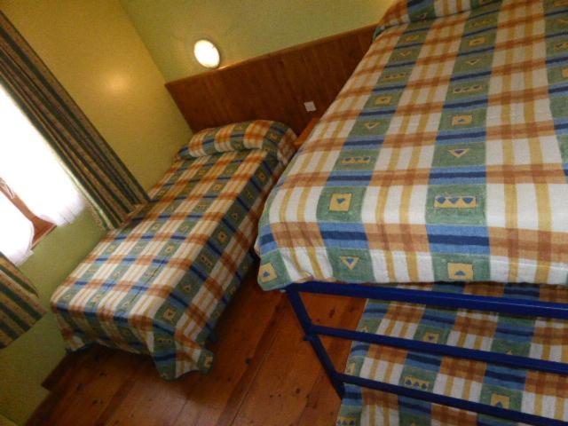 Economy Triple Room - Photo 2
