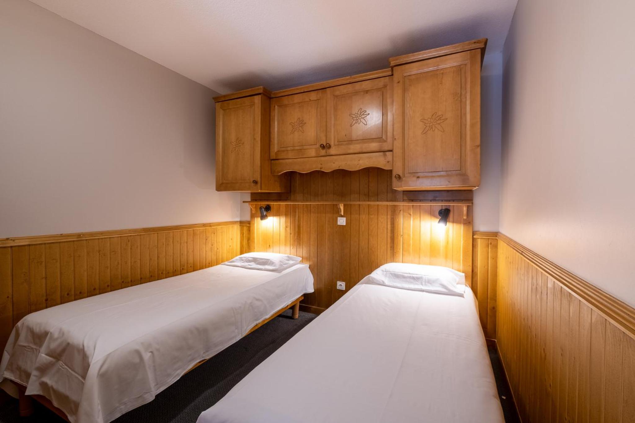5-Room Apartment + Cabin - 12/14 People