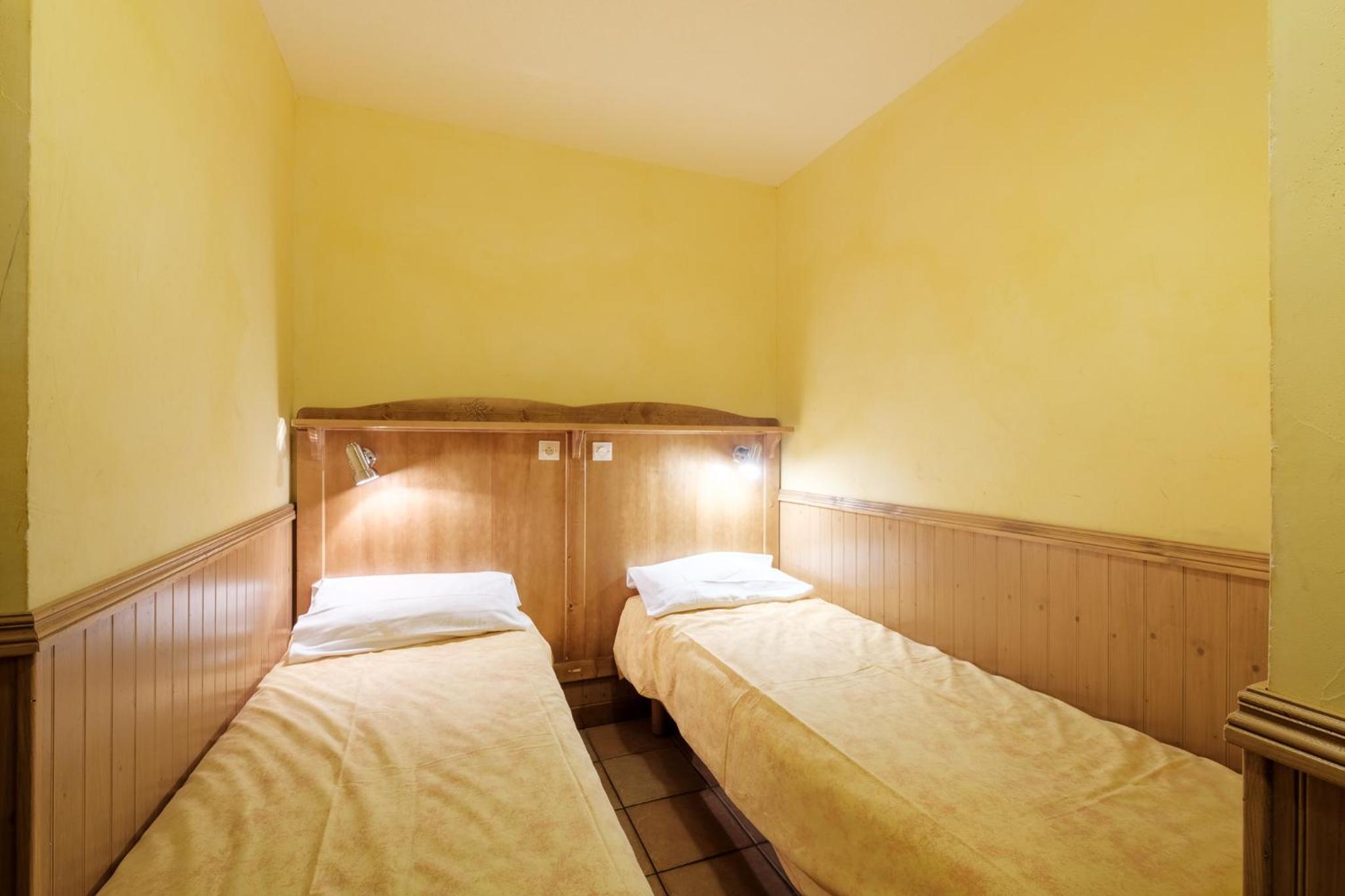 5-Room Apartment - 8/10 People