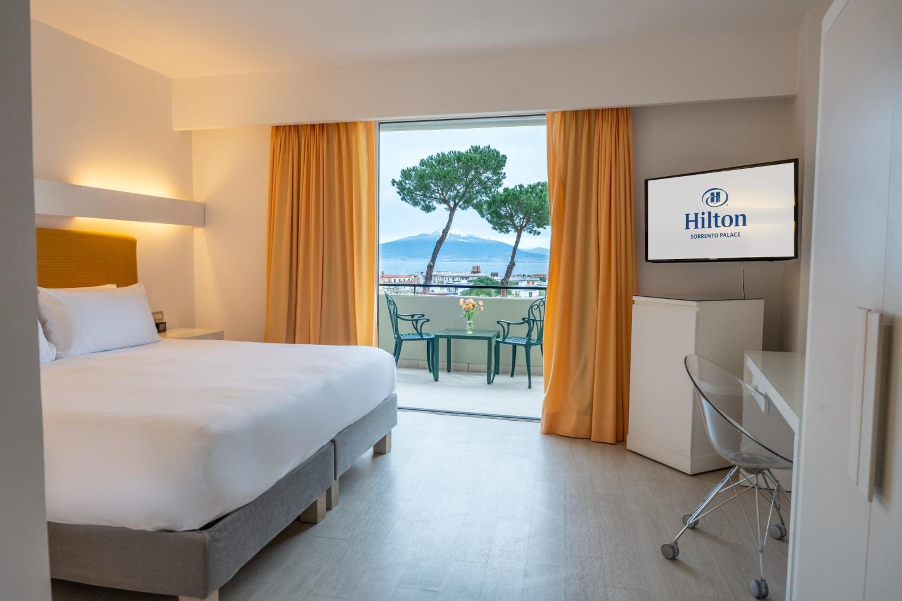 Superior Room with Garden View