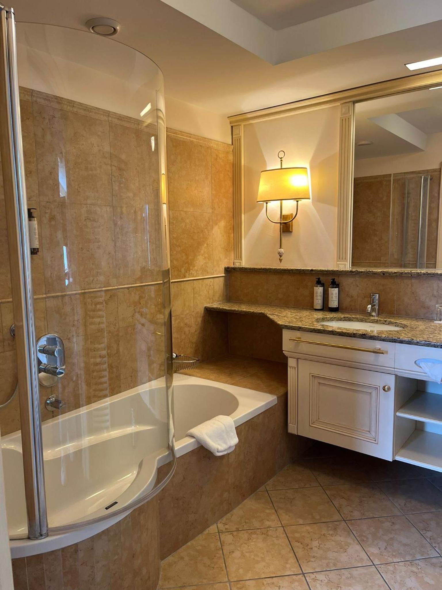 Suite photo 2