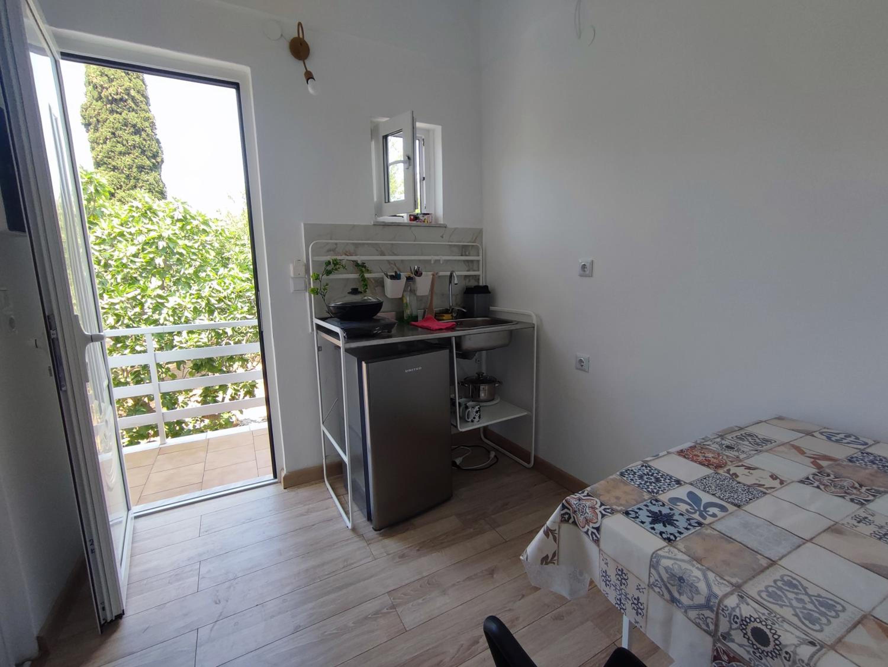 Studio Apartment photo 3