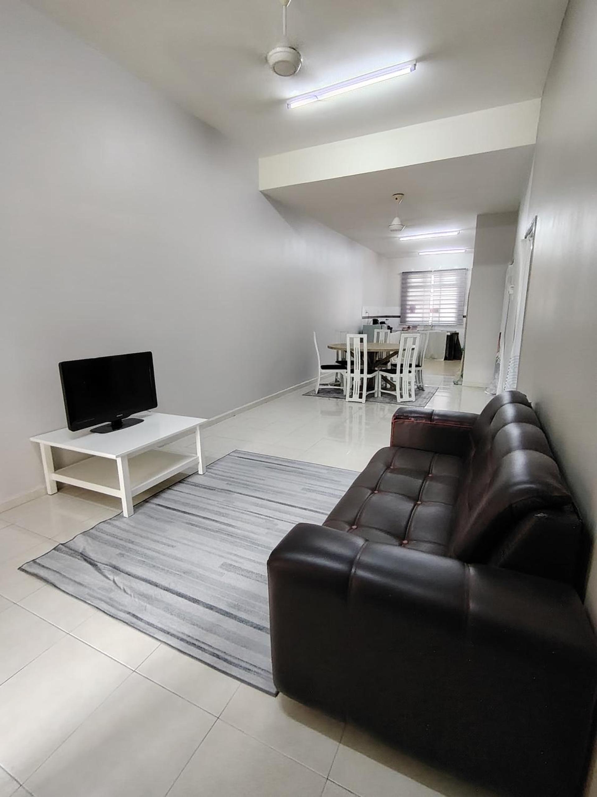 Three-Bedroom House photo 1