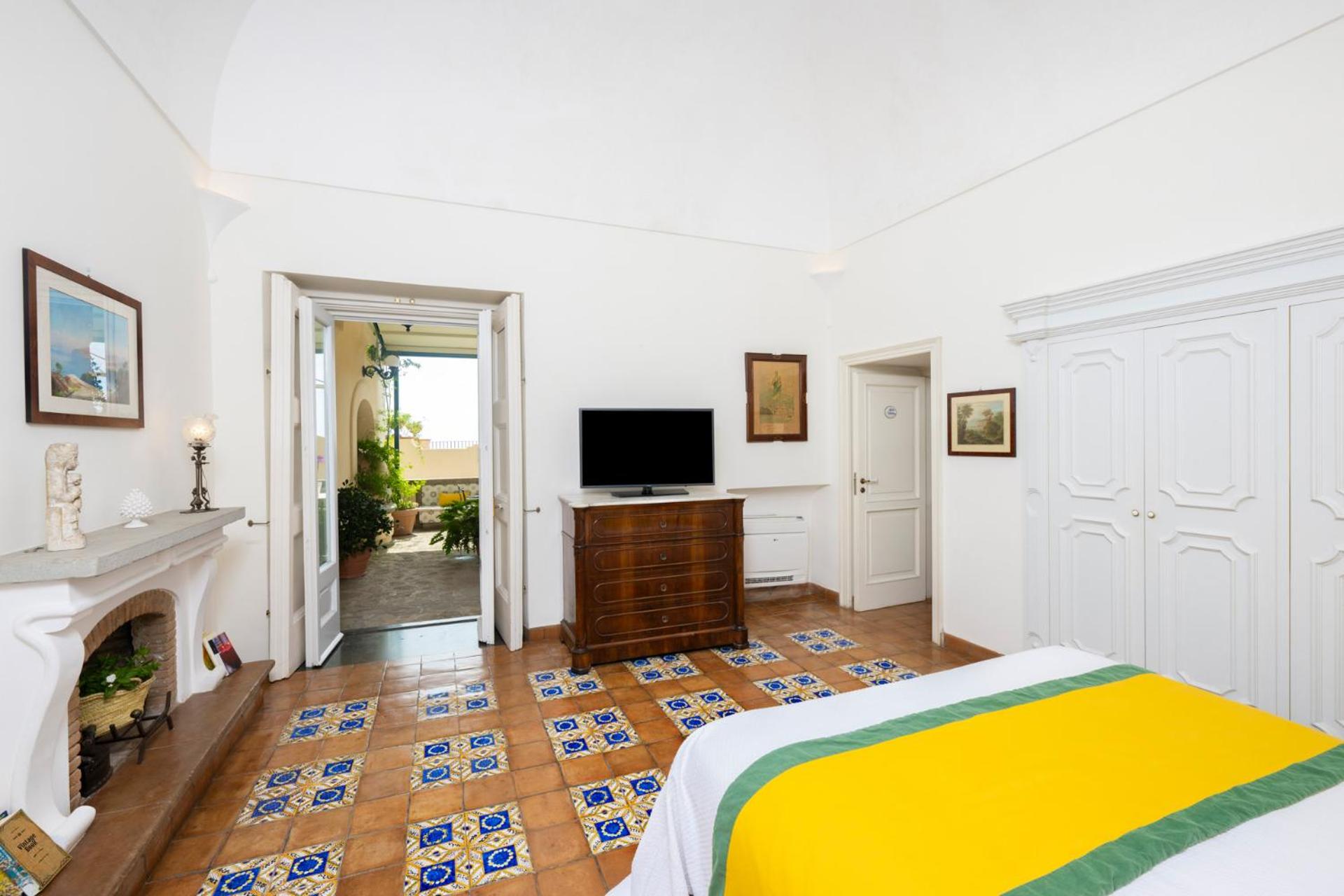 Deluxe Queen Room photo 2