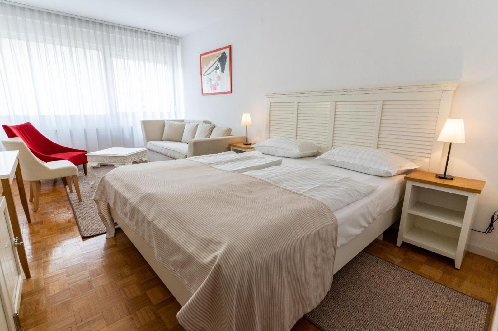 Deluxe Double or Twin Room photo 1