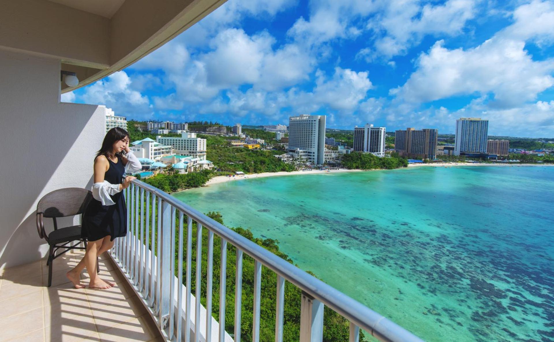Ocean Front Room - Photo 10