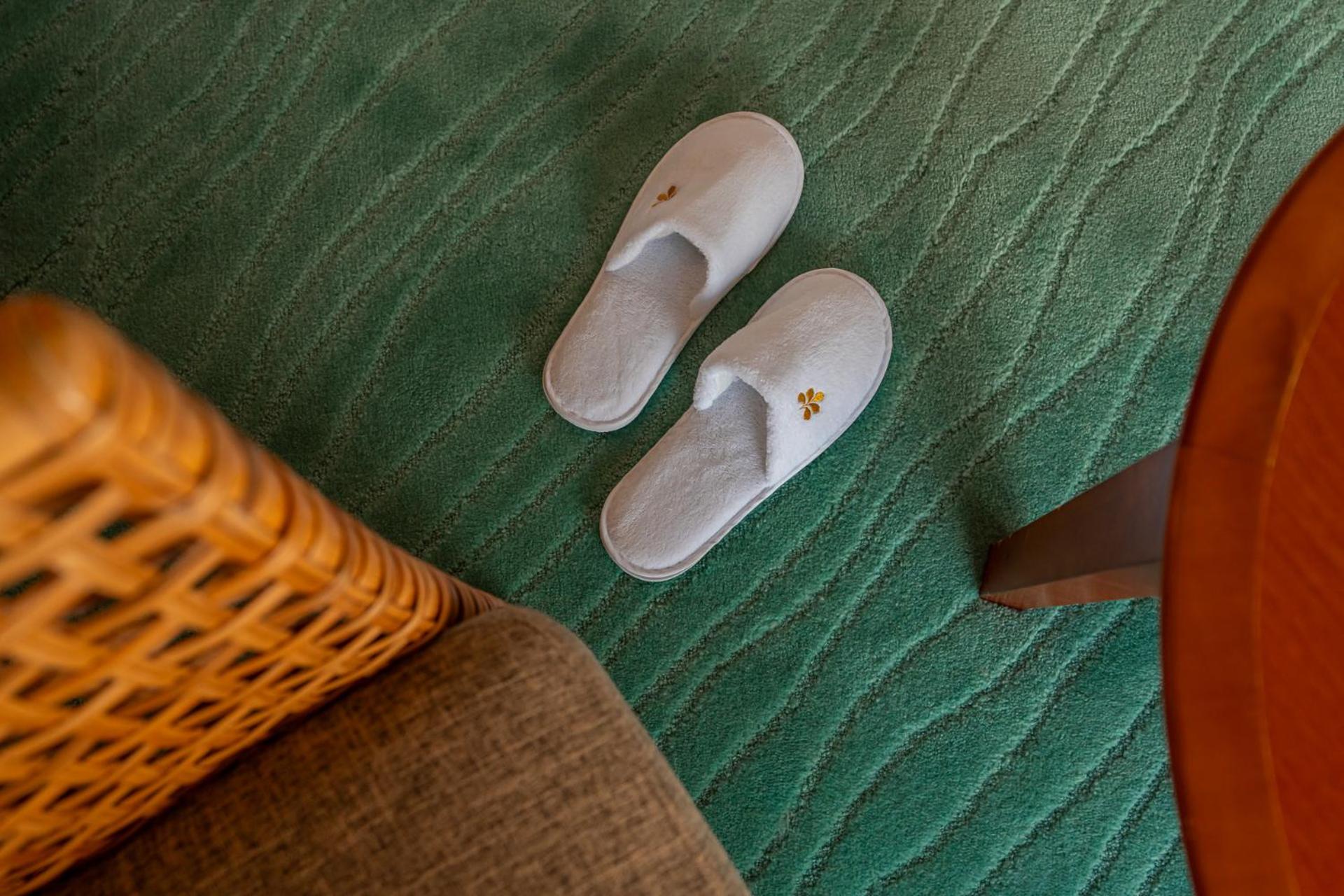 Ocean Front Room - Photo 4