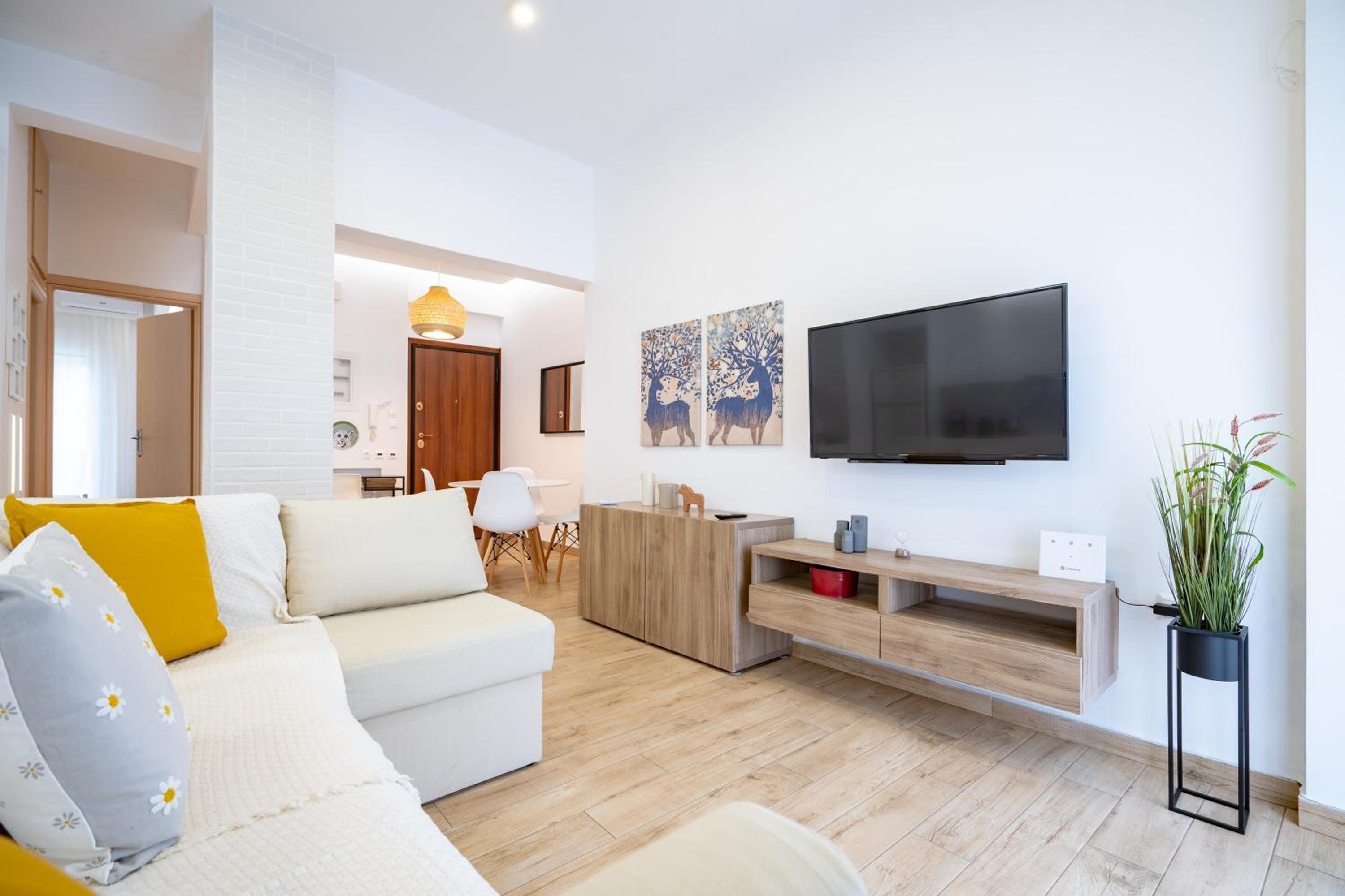 One-Bedroom Apartment