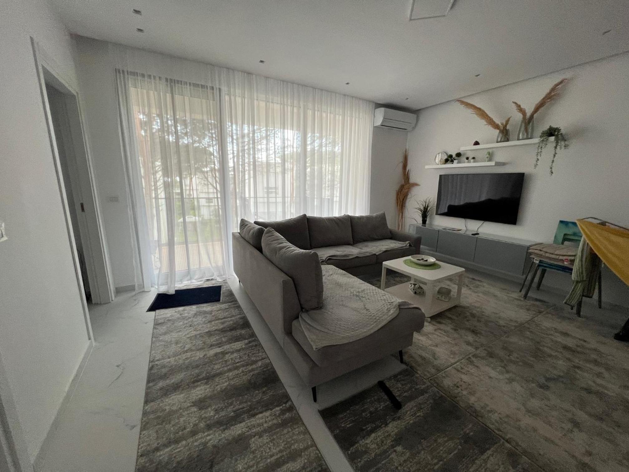 Two-Bedroom Apartment with Garden View photo 1