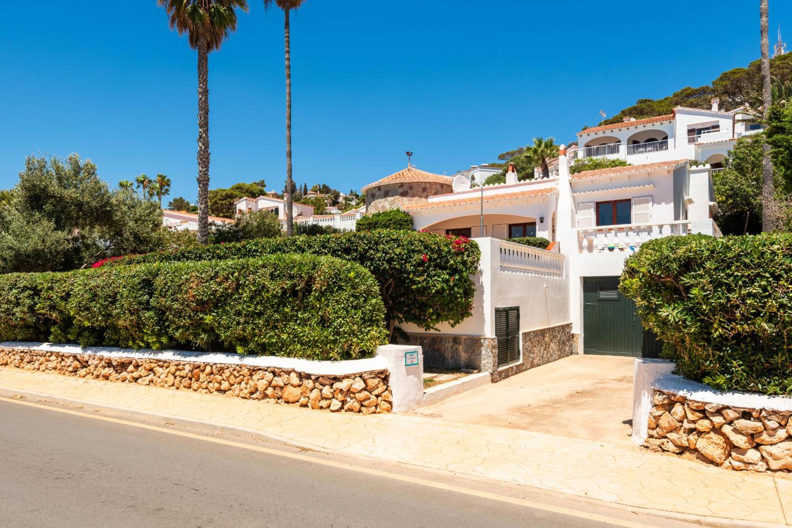 Villa photo 2