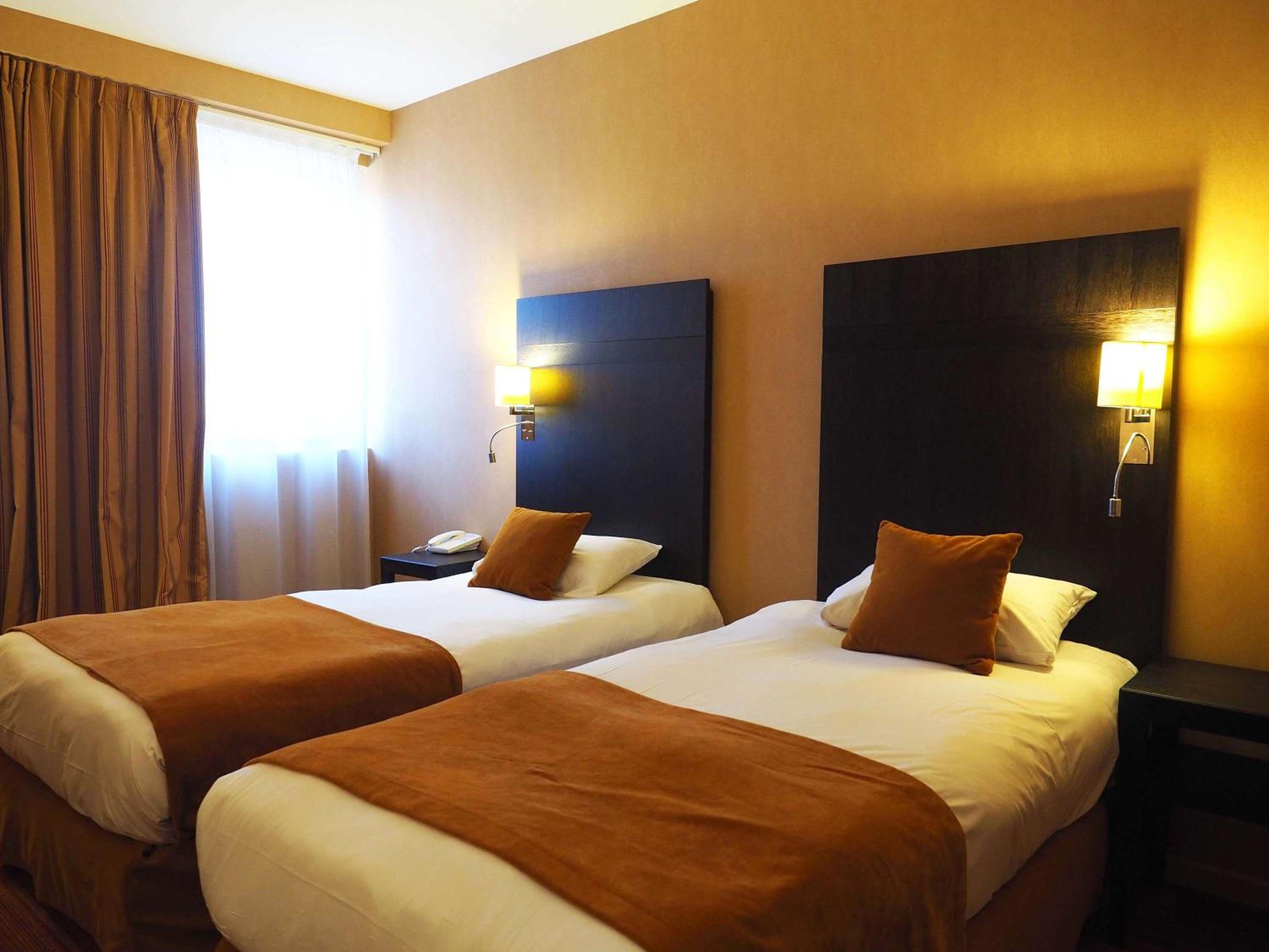 Classic Twin Room - Photo 3