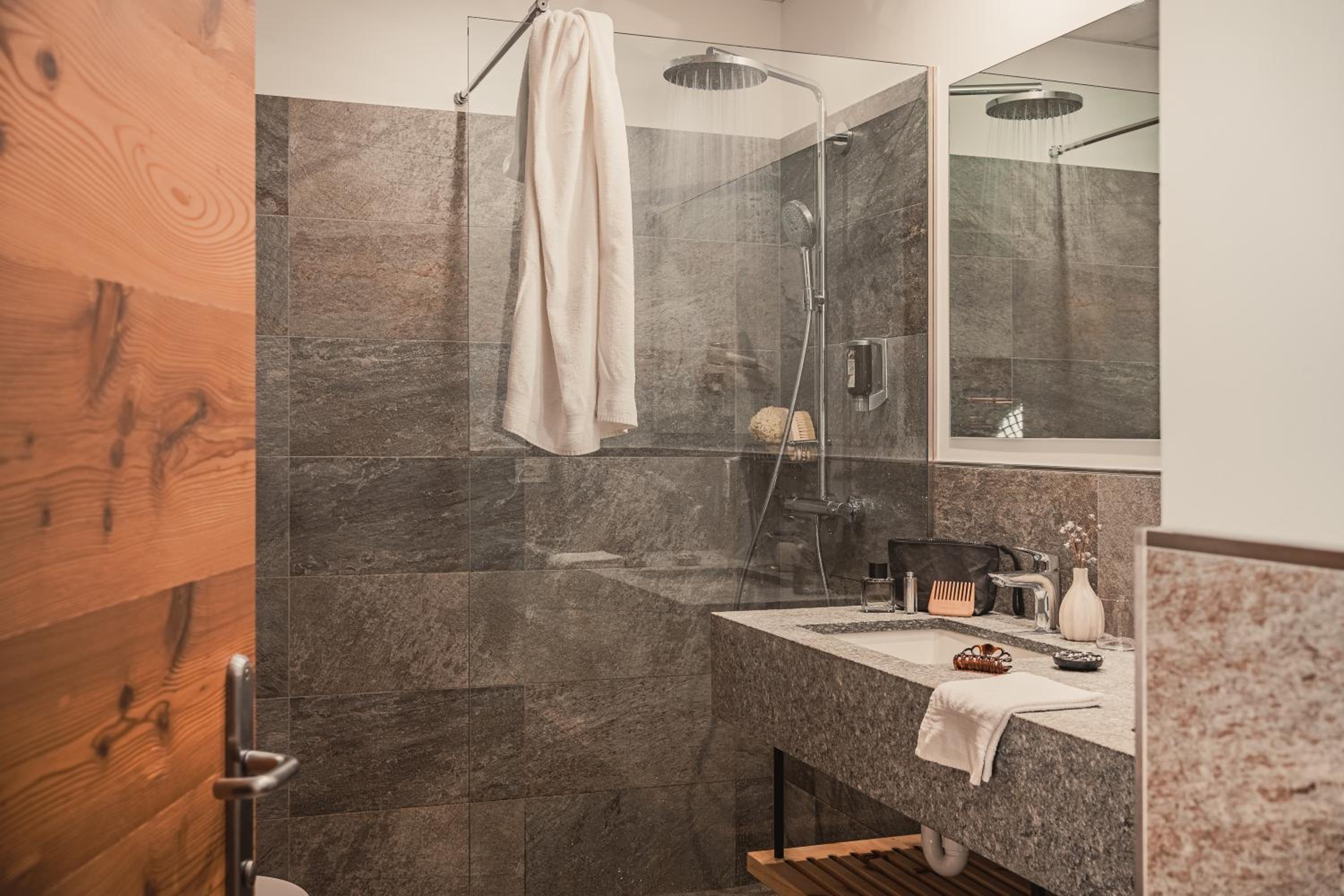 Superior Double or Twin Room photo 3