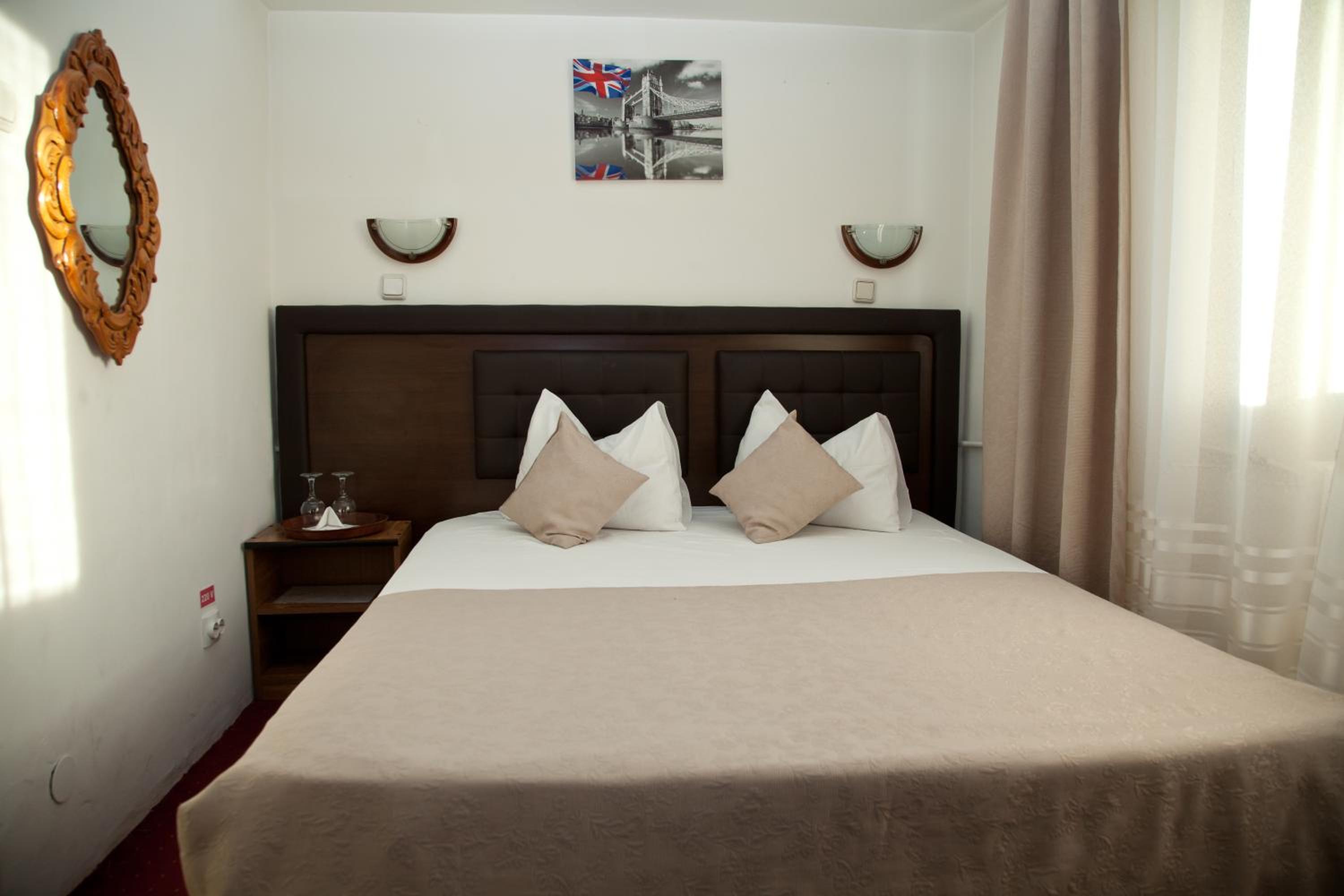 Double or Twin Room photo 1