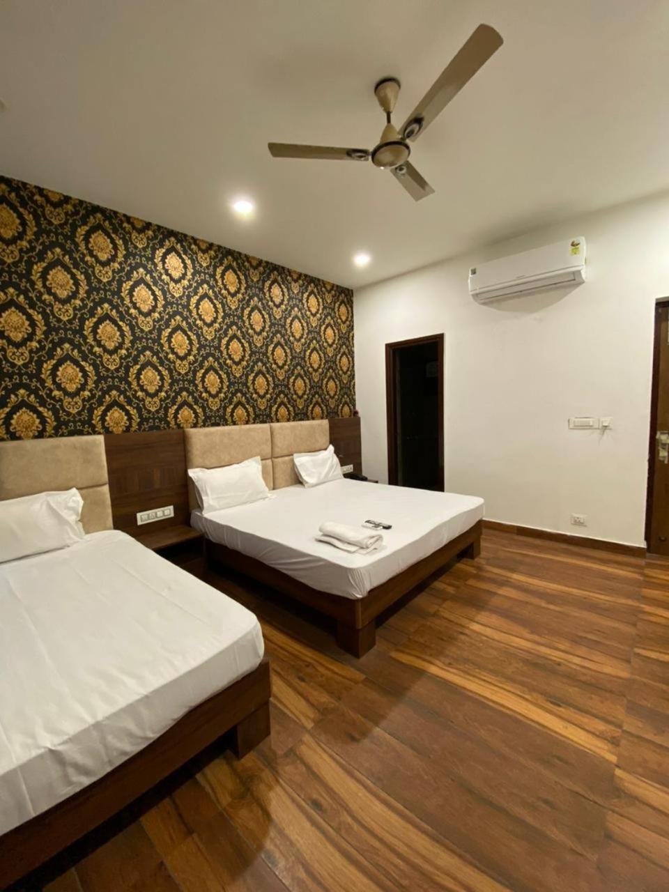 Classic Triple Room