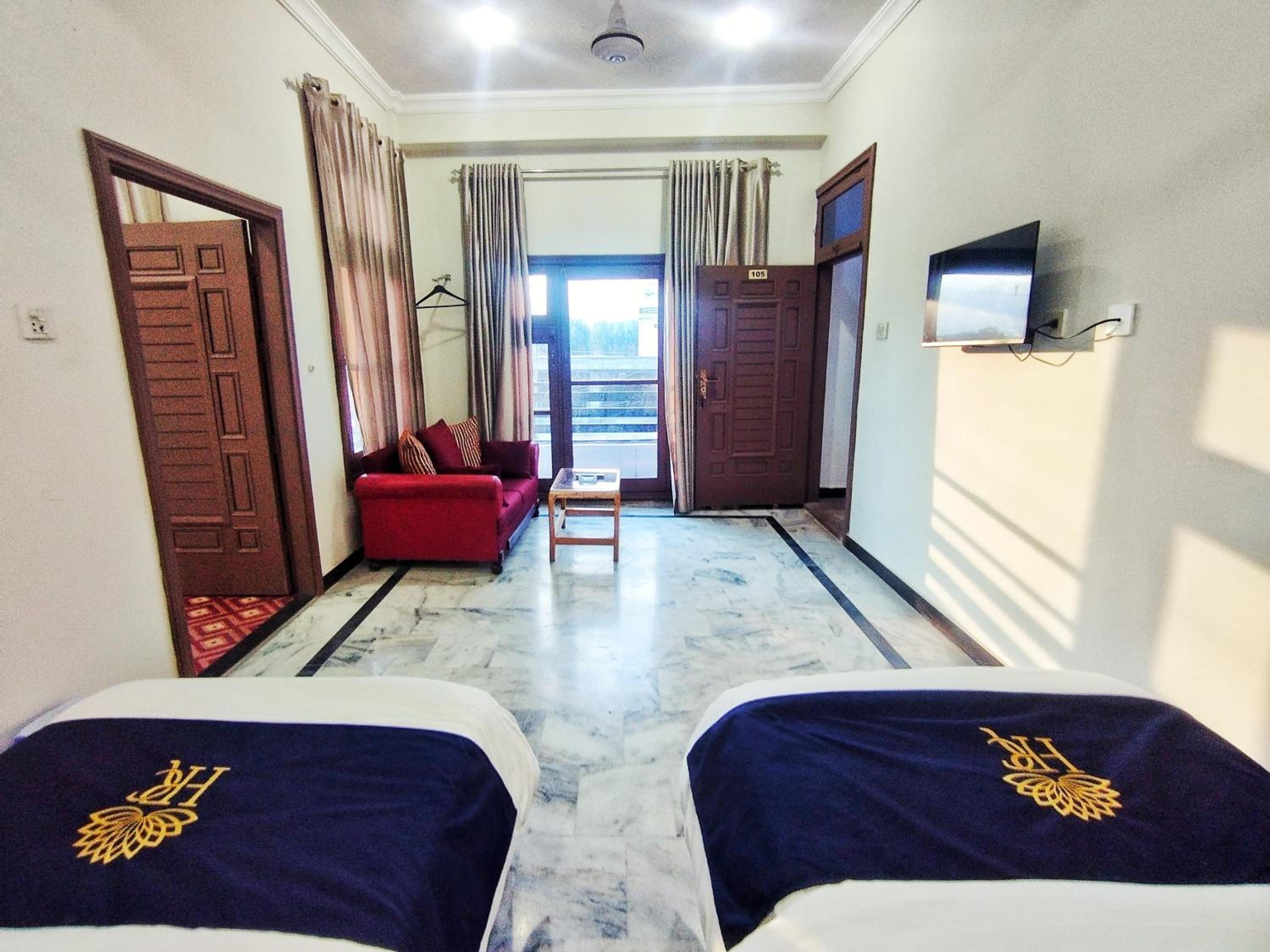 Deluxe Suite