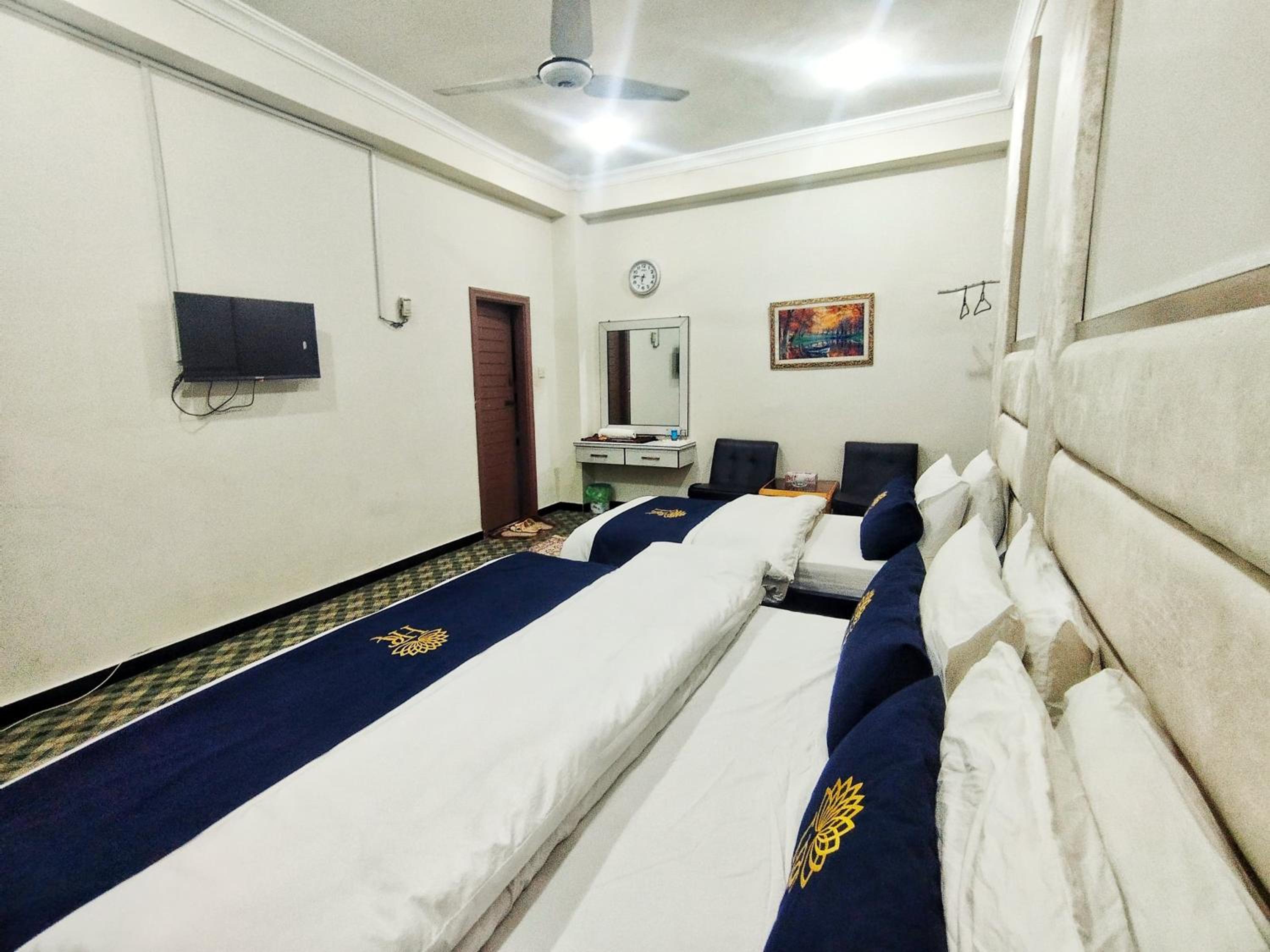 Deluxe Triple Room