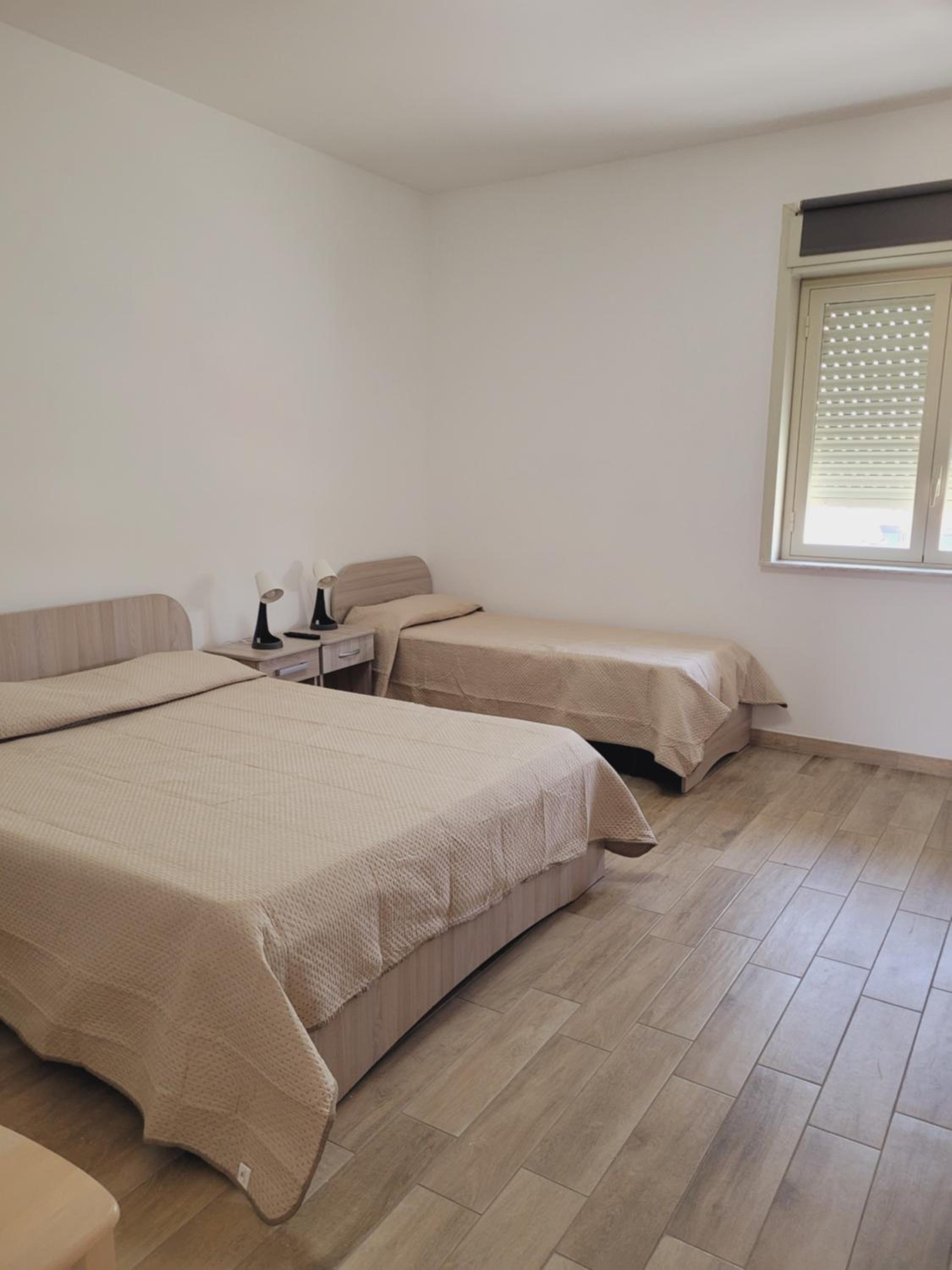 One-Bedroom Apartment - Non-Smoking